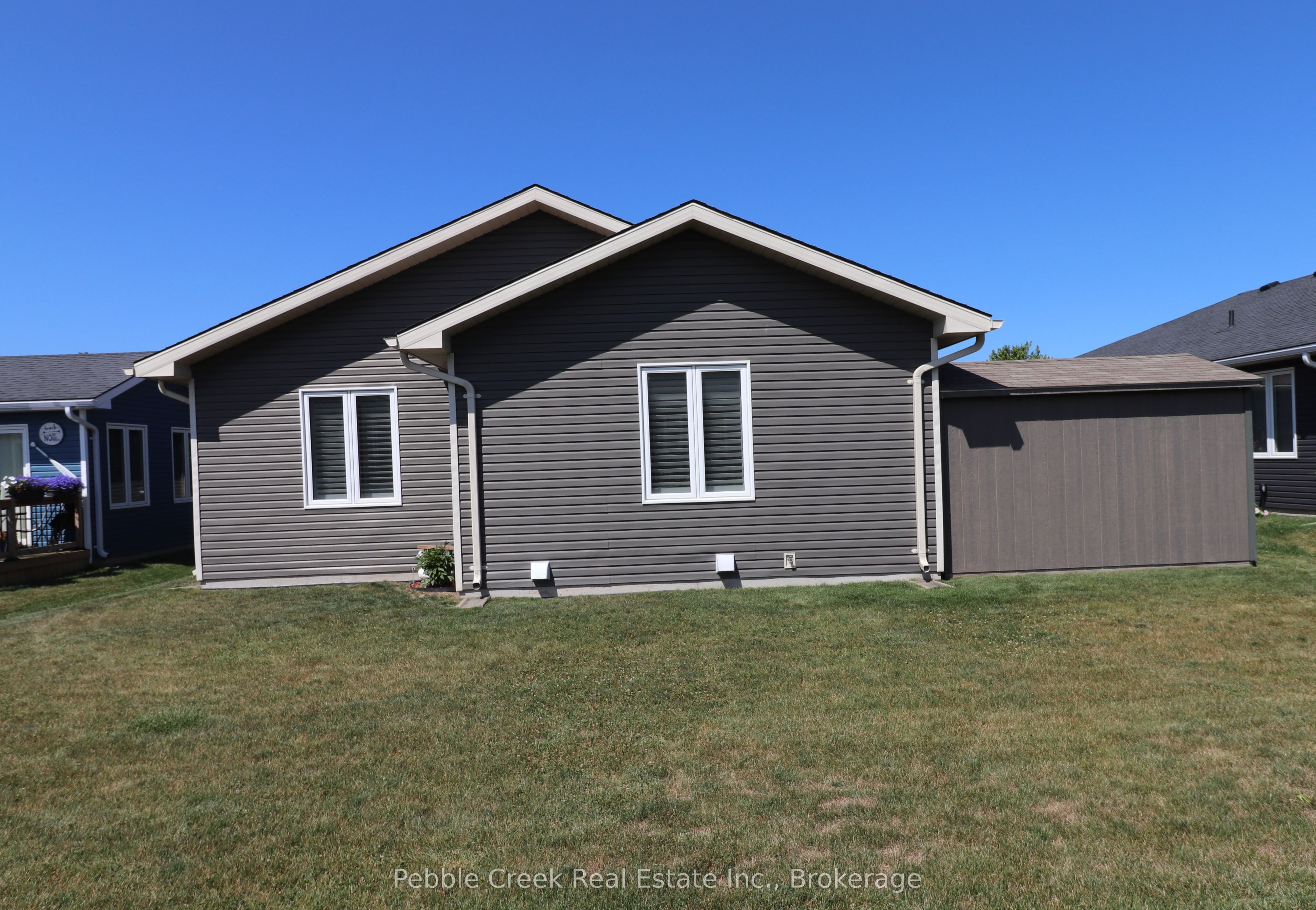 24 Huron Heights Drive Property Photo 25