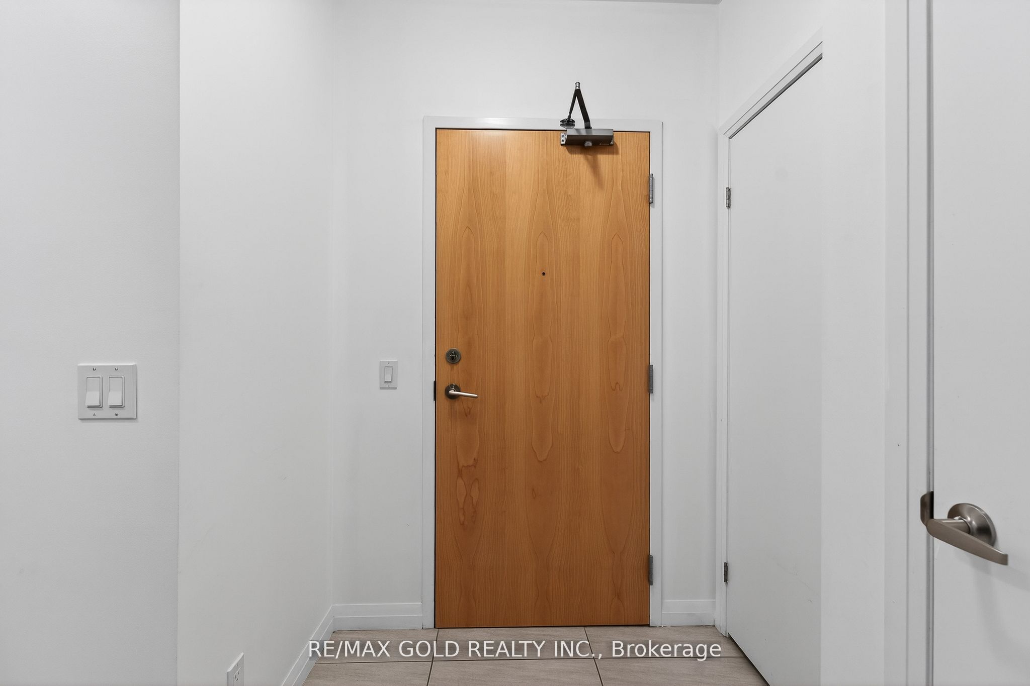 104 Garment Street 1010 Property Photo 16