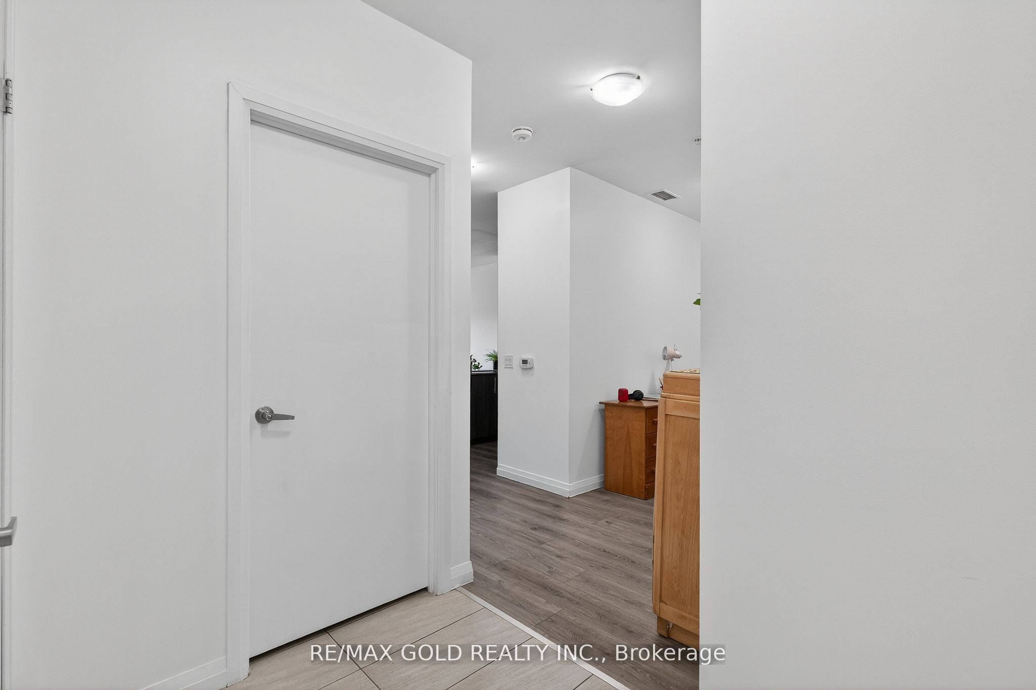 104 Garment Street 1010 Property Photo 17