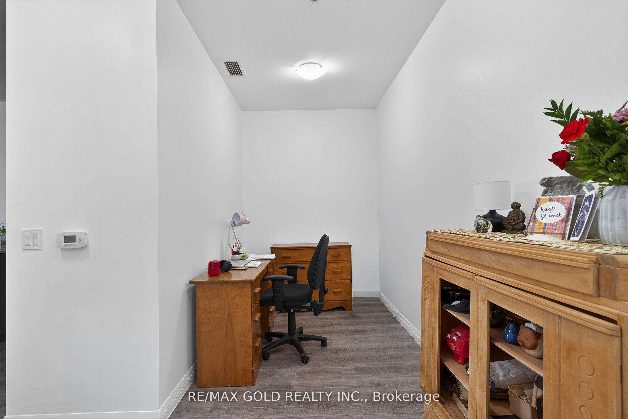104 Garment Street 1010 Property Photo 20