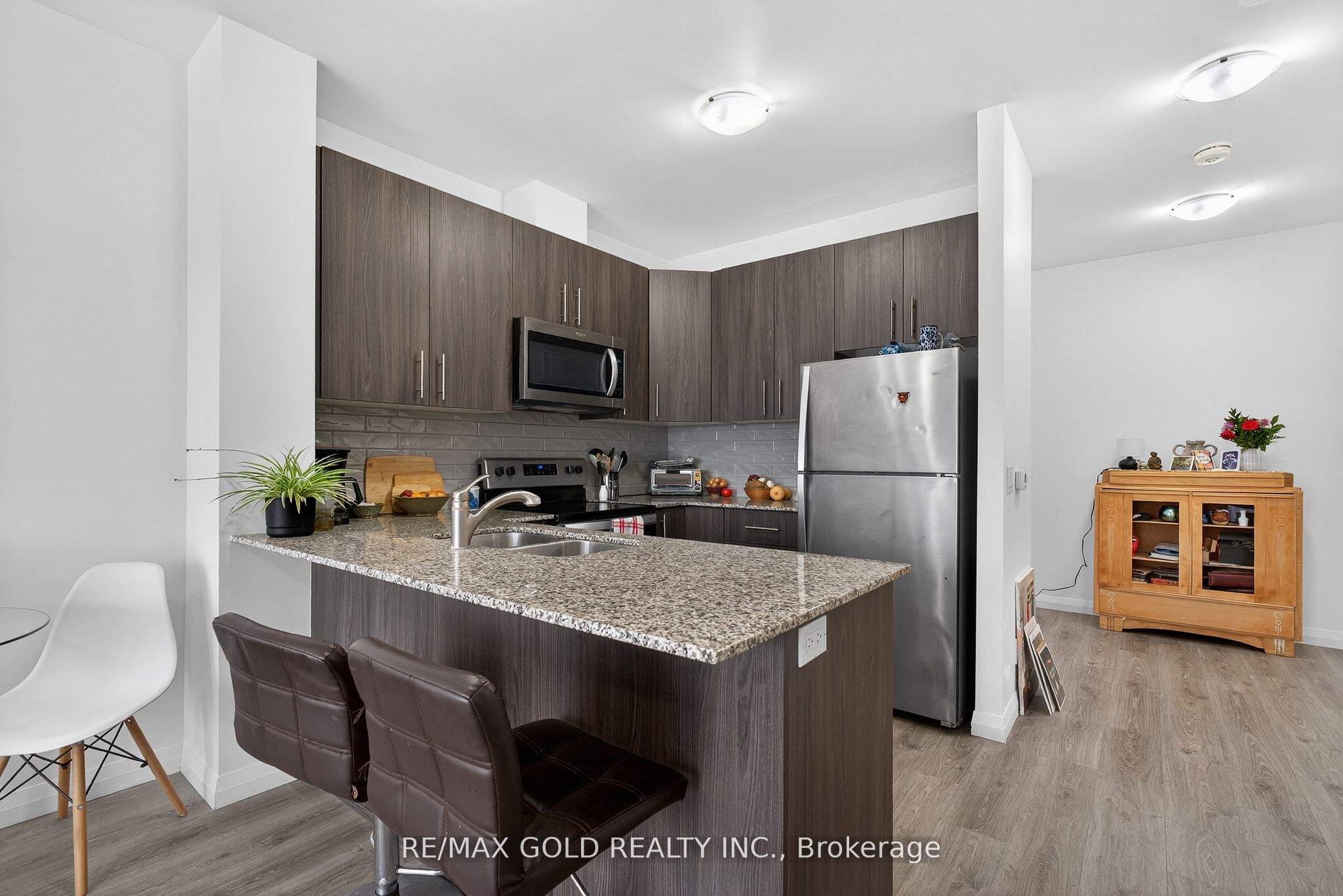 104 Garment Street 1010 Property Photo 24