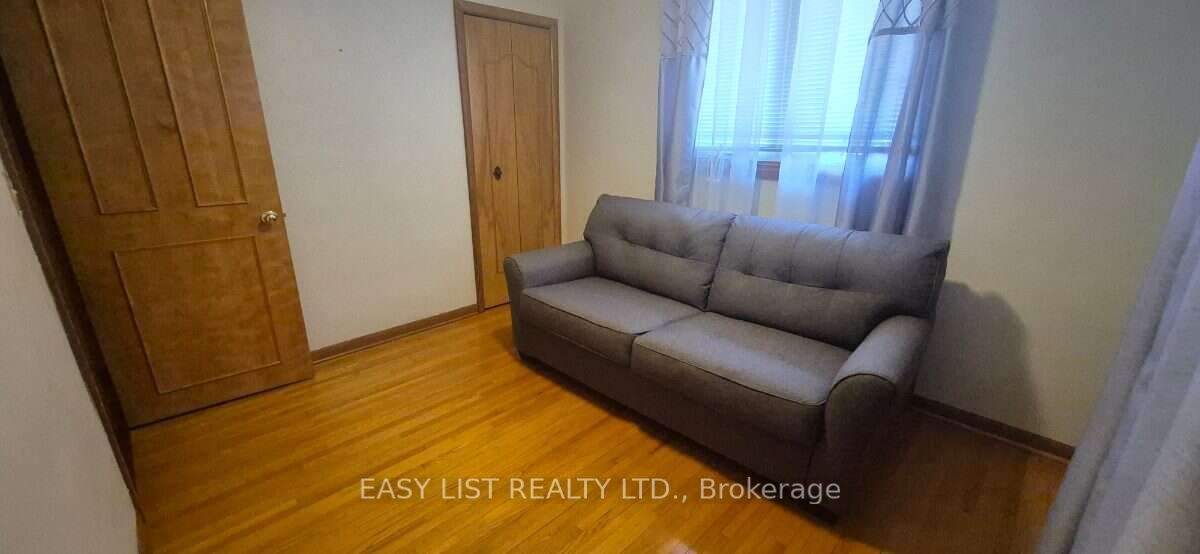 2371 Alexis Road Property Photo 20
