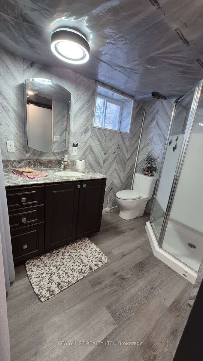 2371 Alexis Road Property Photo 25