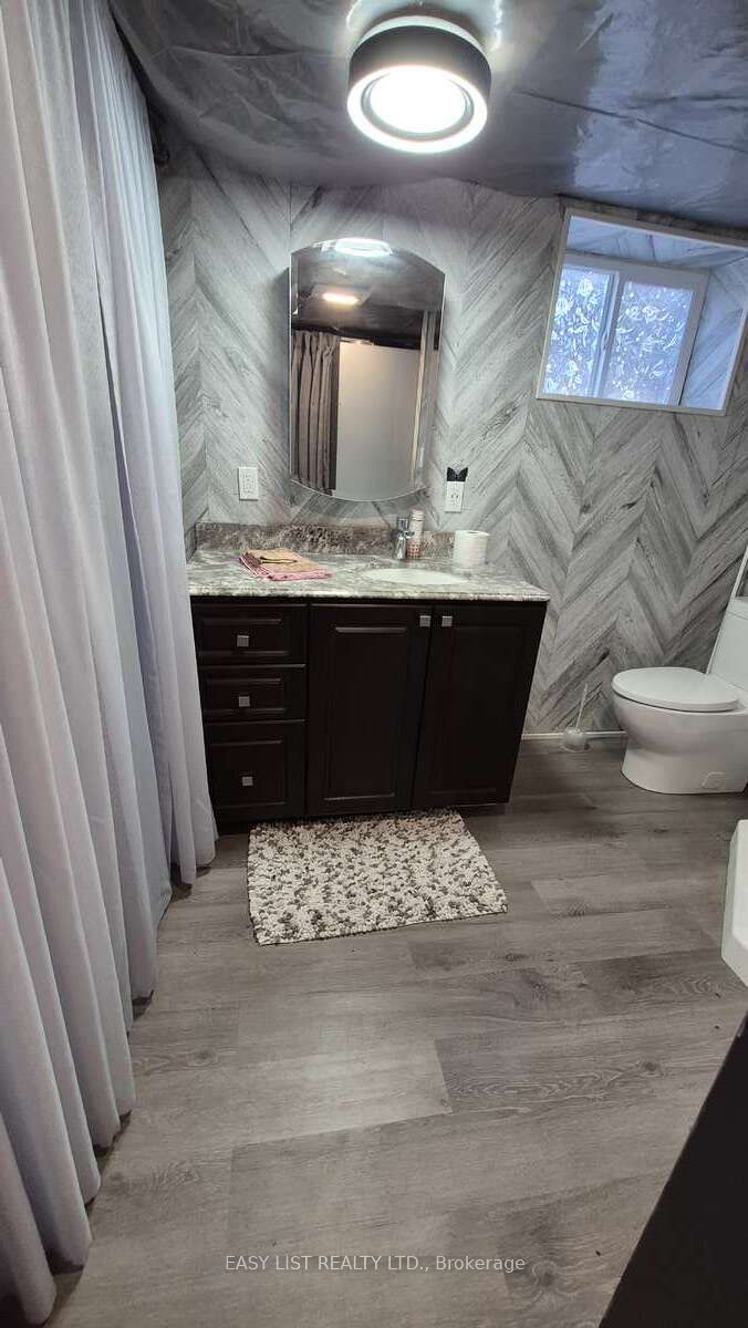 2371 Alexis Road Property Photo 26