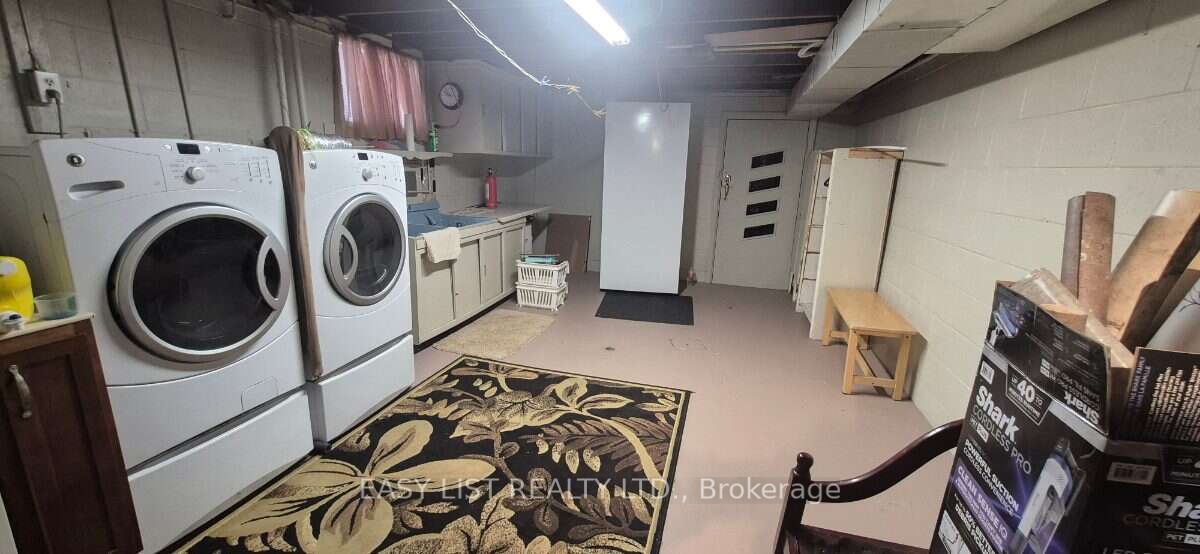 2371 Alexis Road Property Photo 39