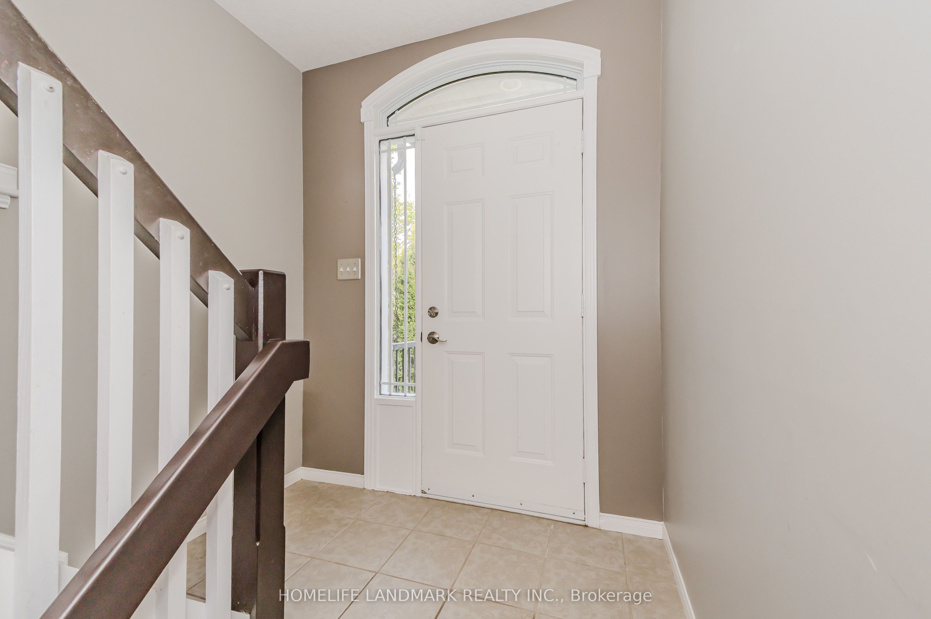 7 Whitehall Lane Property Photo 5