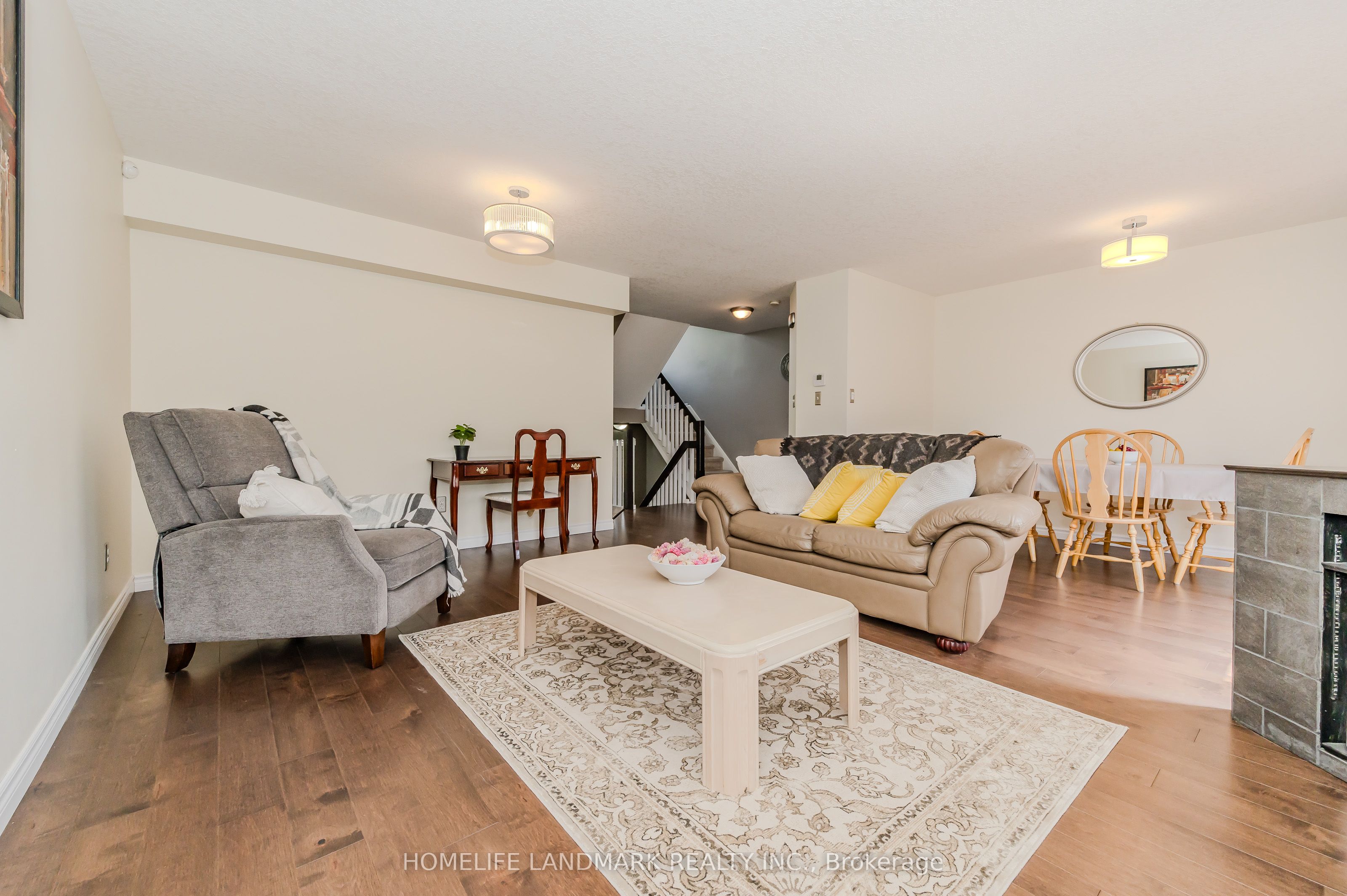 7 Whitehall Lane Property Photo 9
