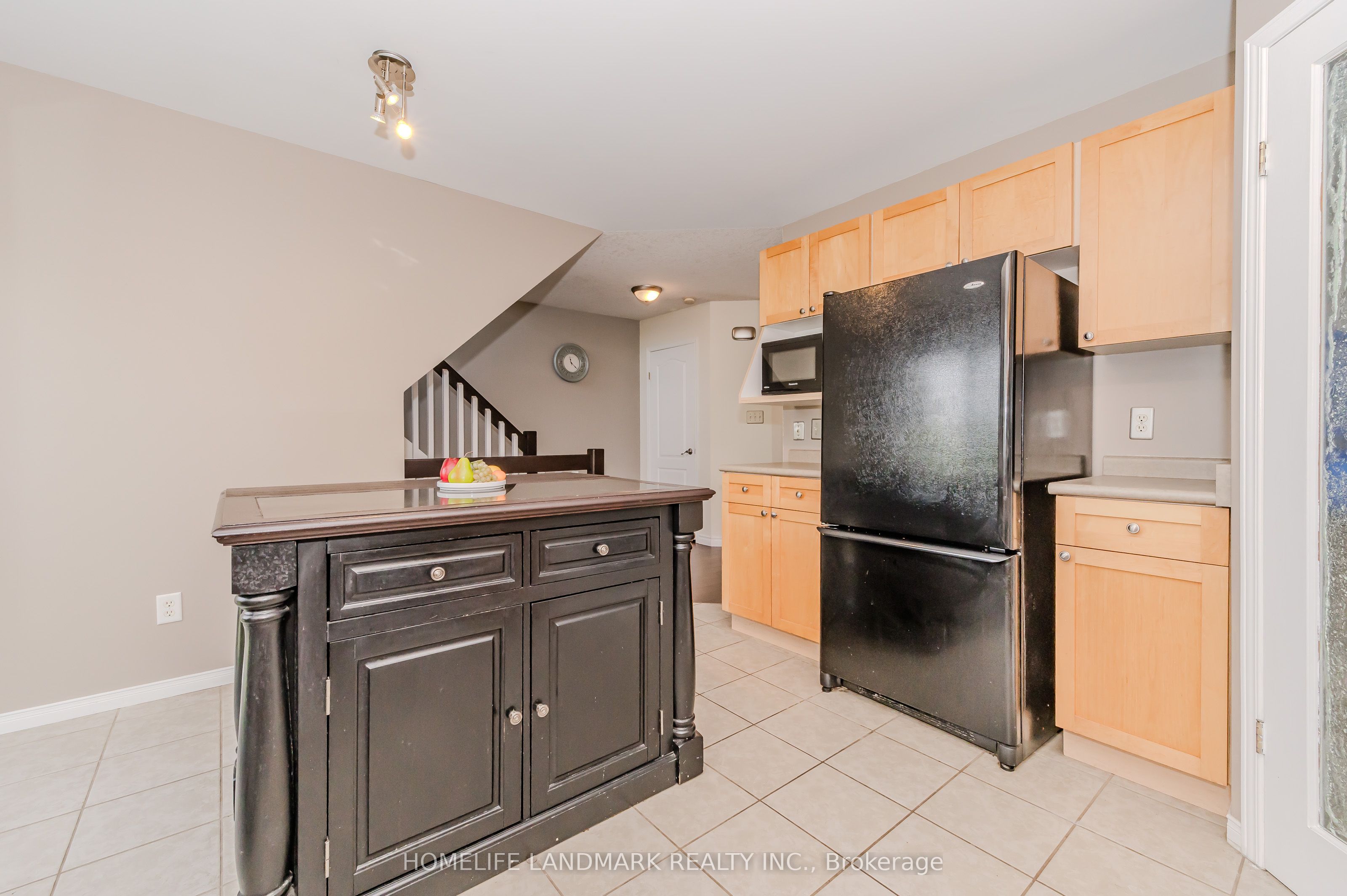 7 Whitehall Lane Property Photo 18