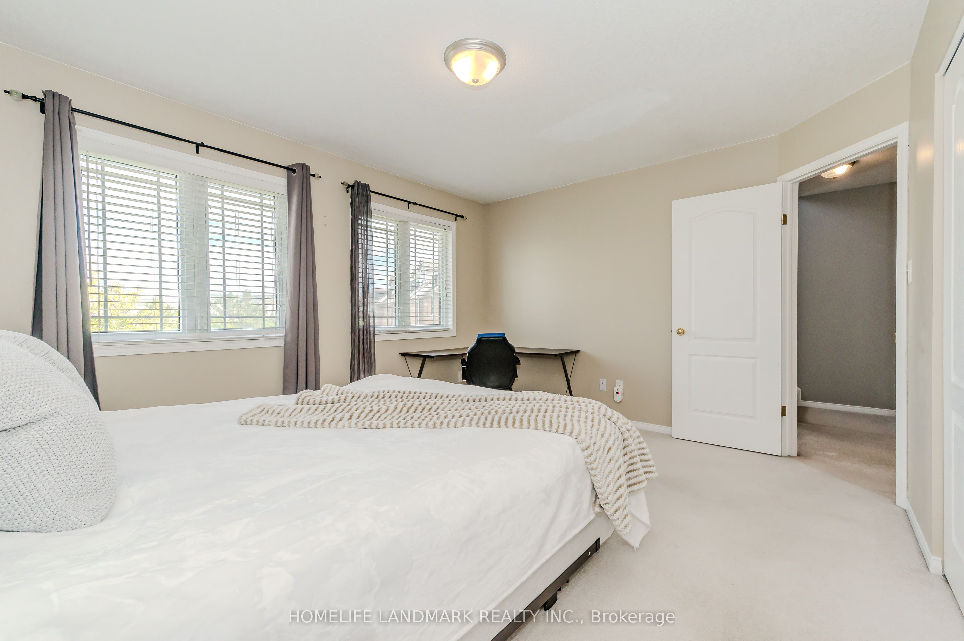 7 Whitehall Lane Property Photo 21