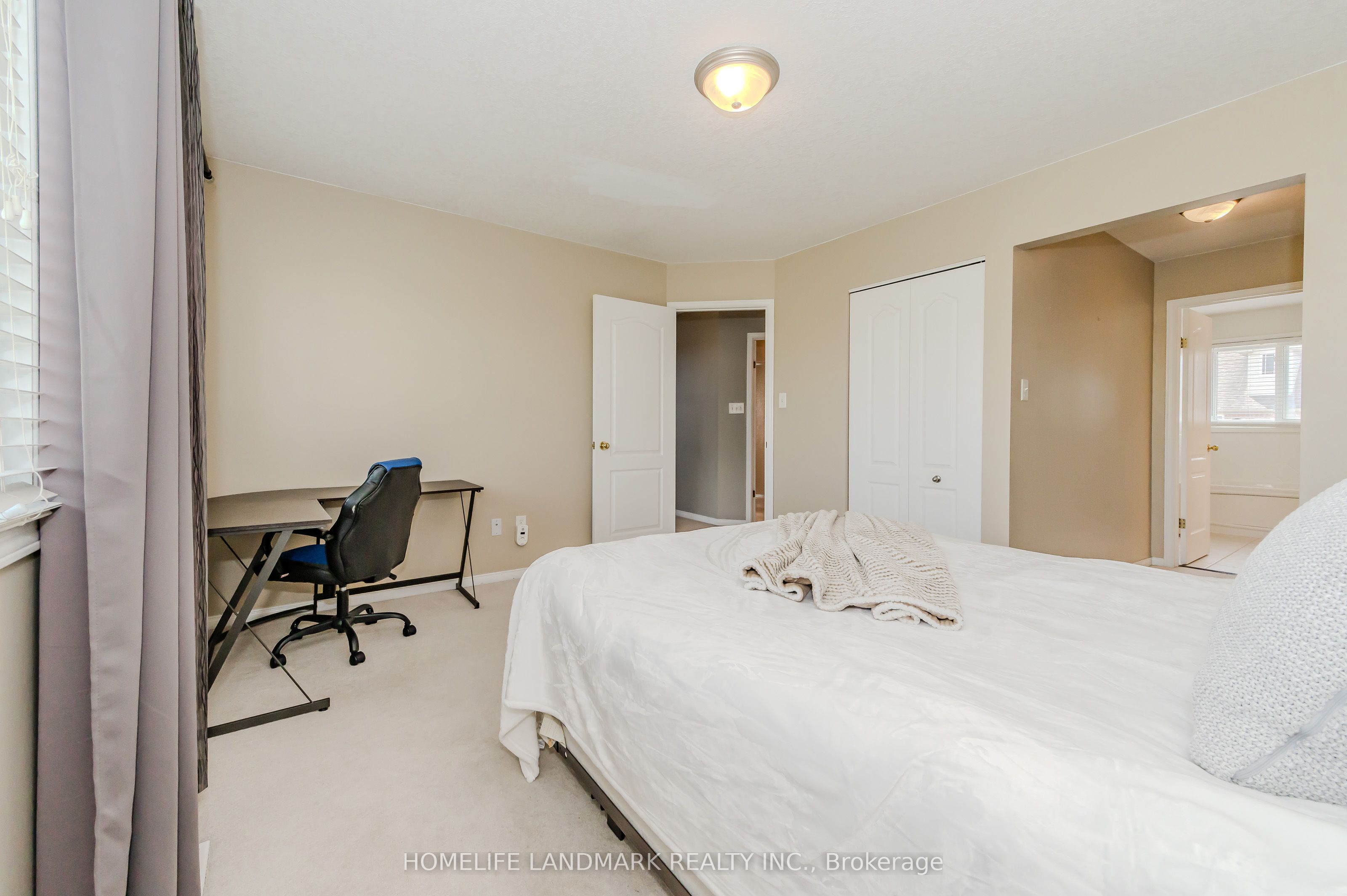 7 Whitehall Lane Property Photo 22