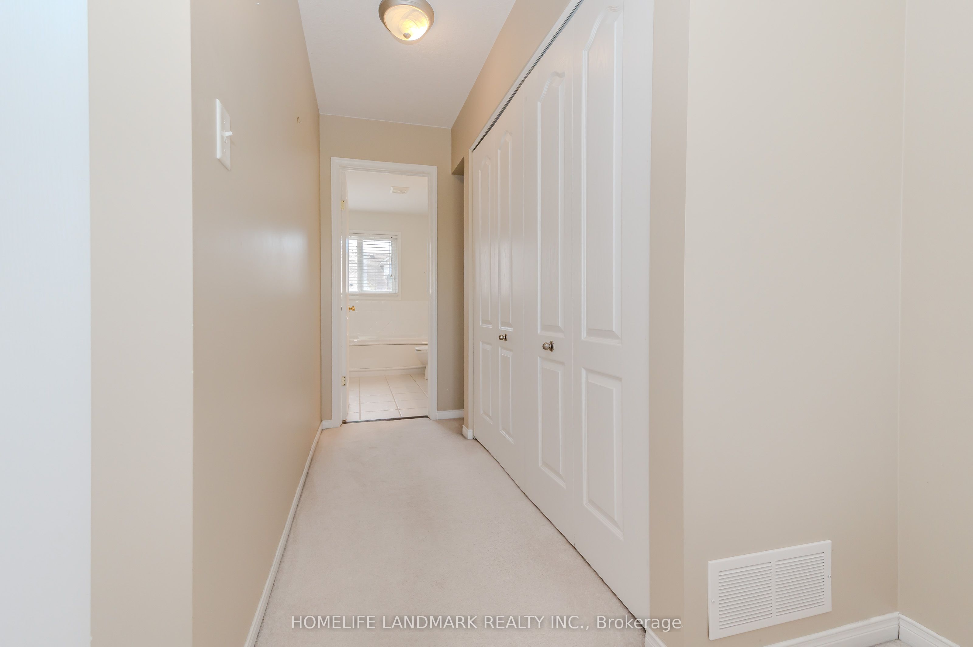 7 Whitehall Lane Property Photo 23