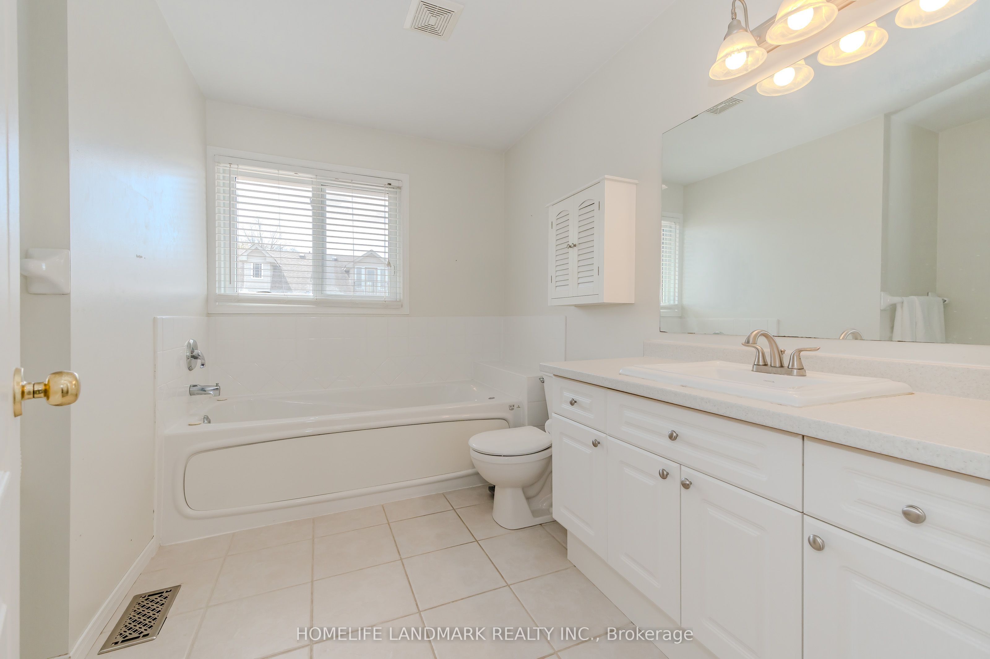 7 Whitehall Lane Property Photo 25