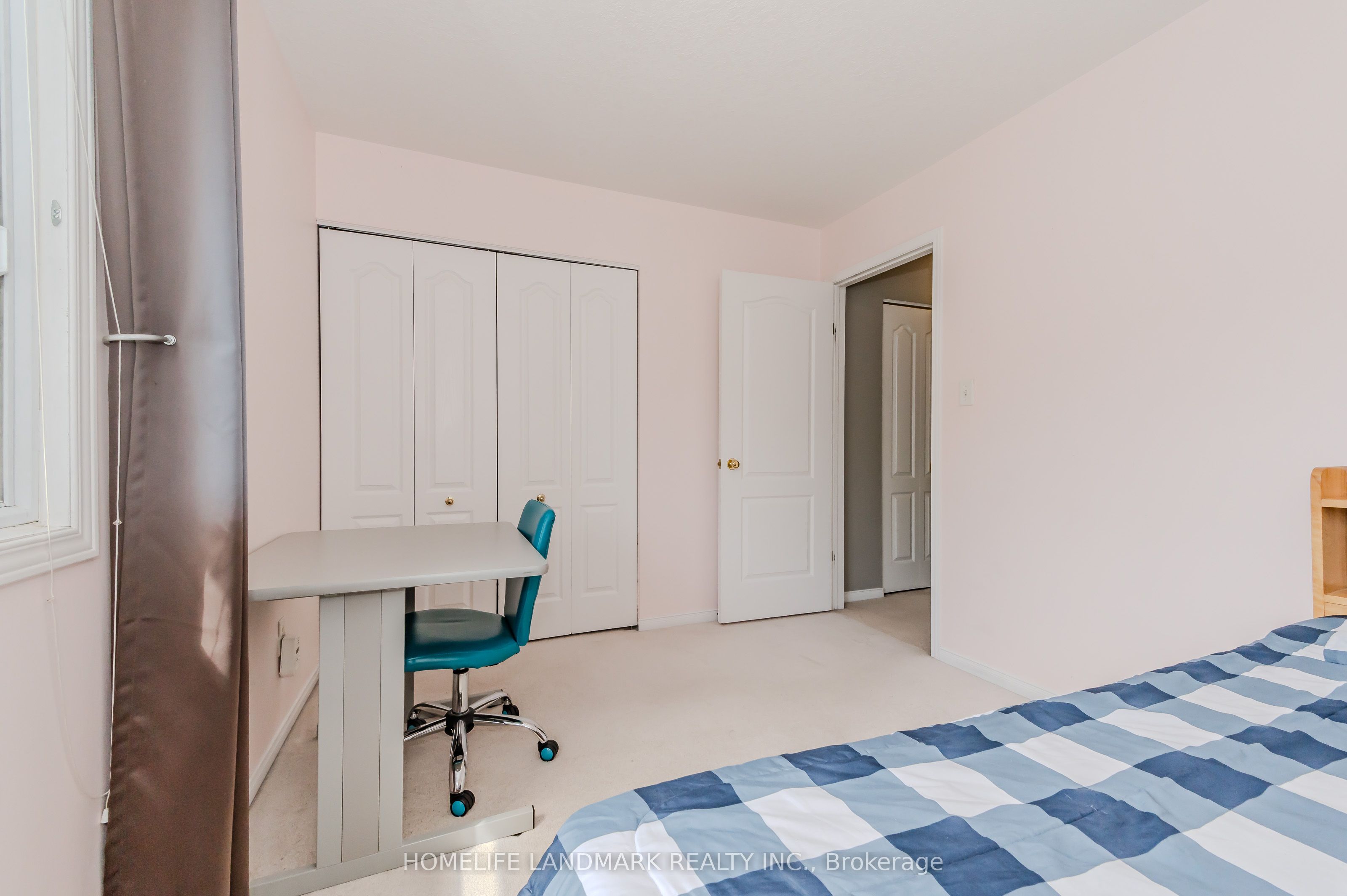7 Whitehall Lane Property Photo 27