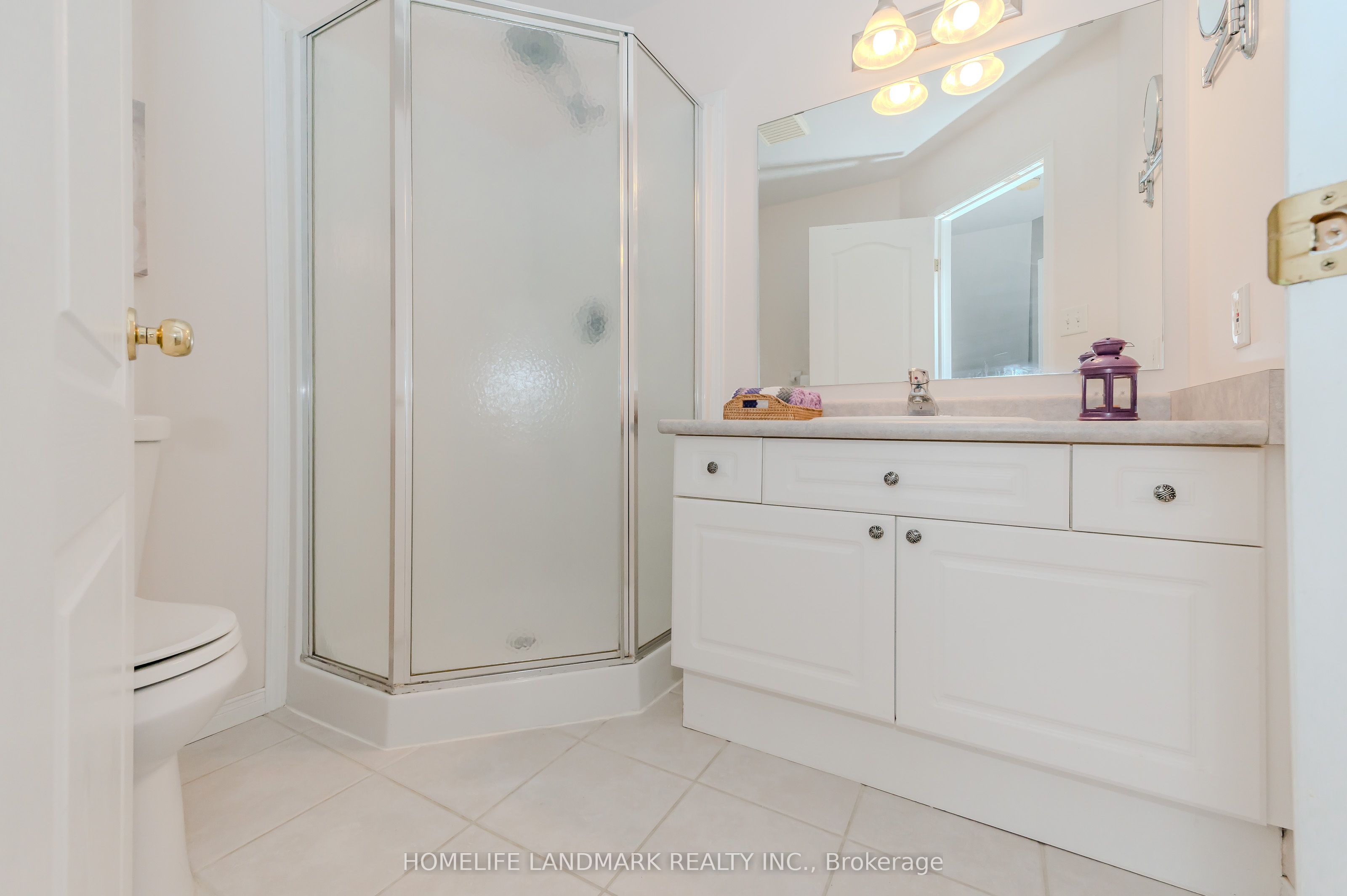 7 Whitehall Lane Property Photo 28