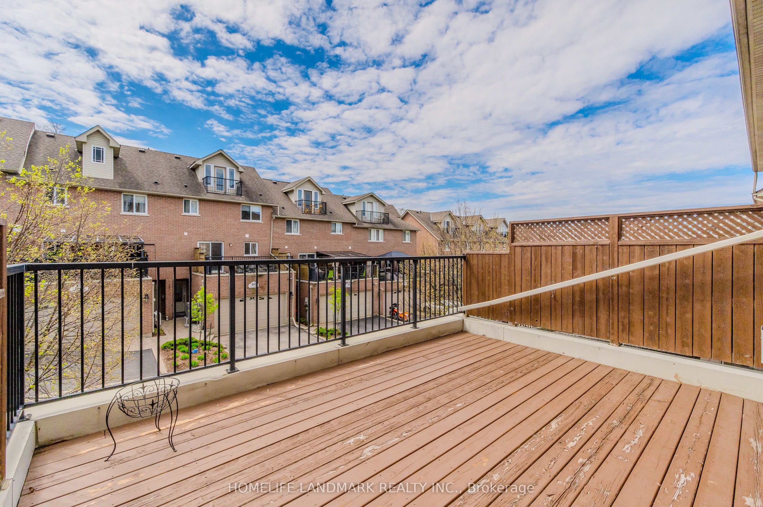 7 Whitehall Lane Property Photo 37