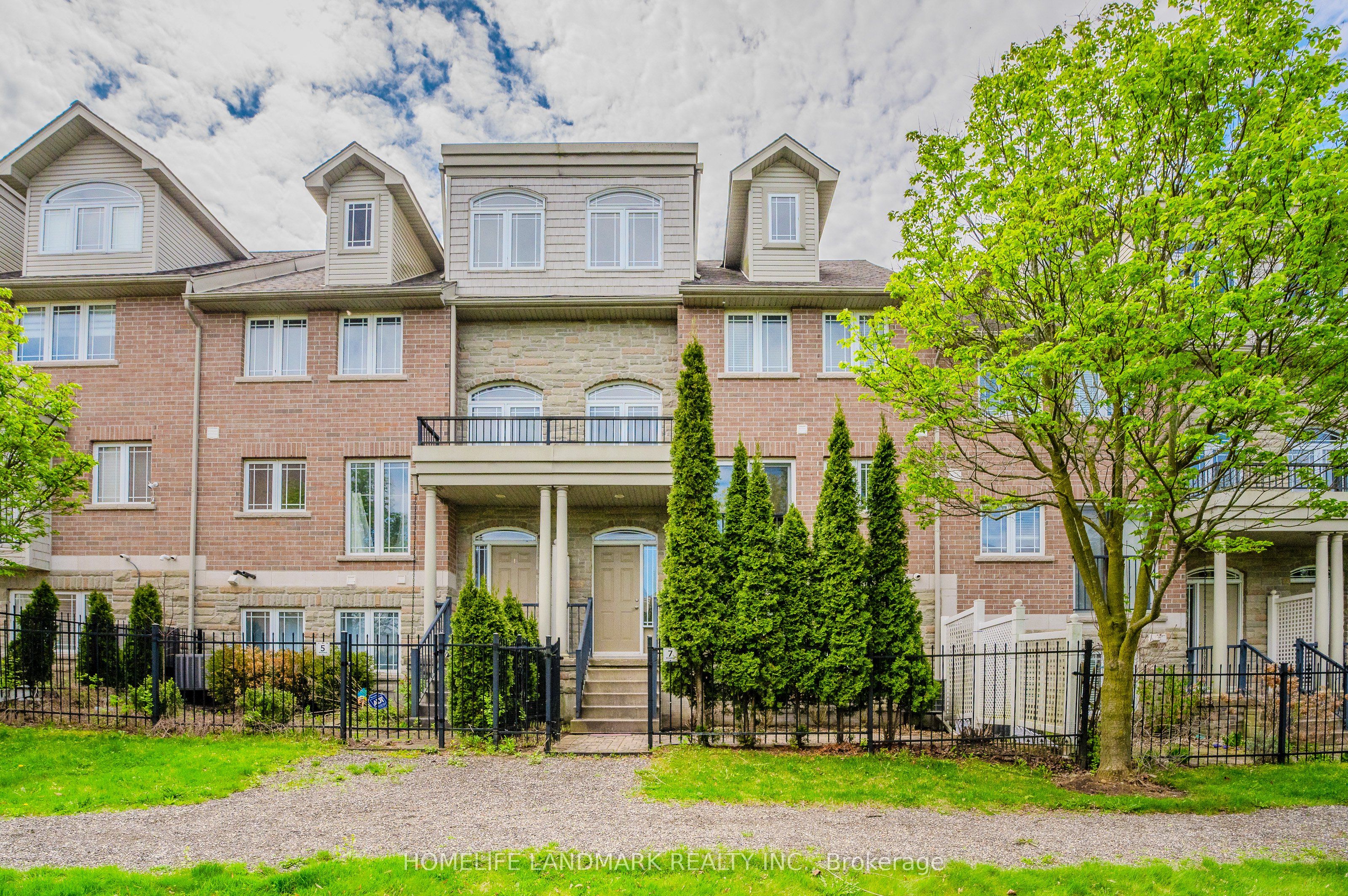 7 Whitehall Lane Property Photo 47