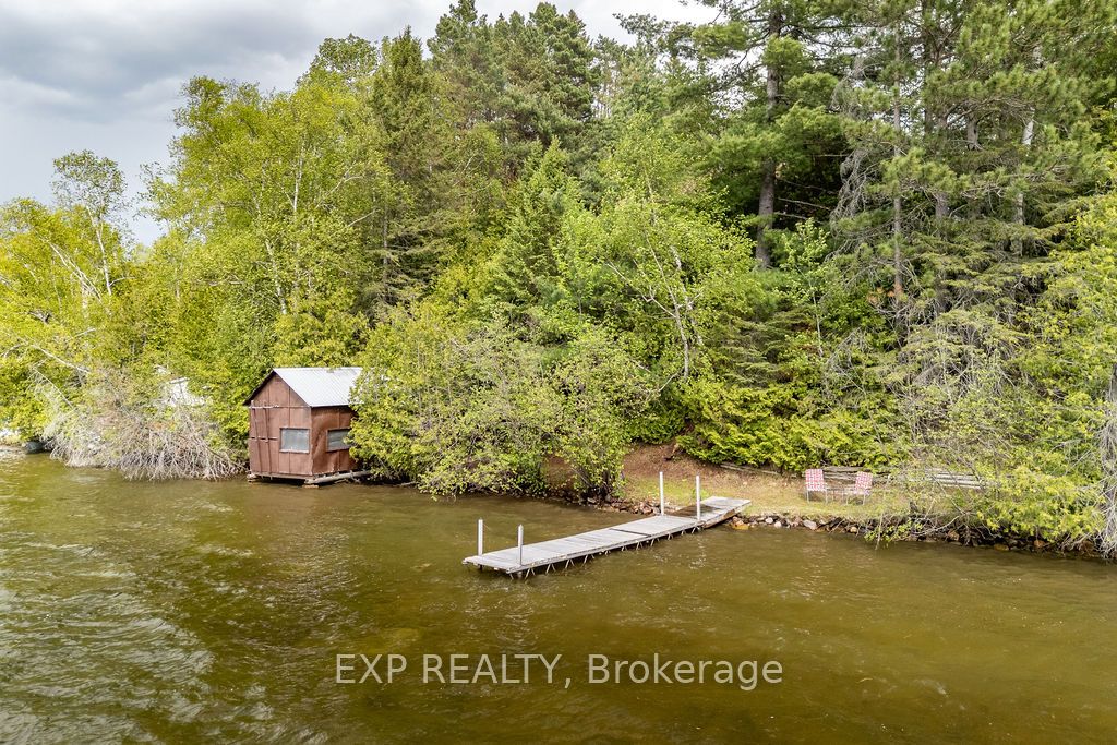 56 Lefty Lane Property Photo 8