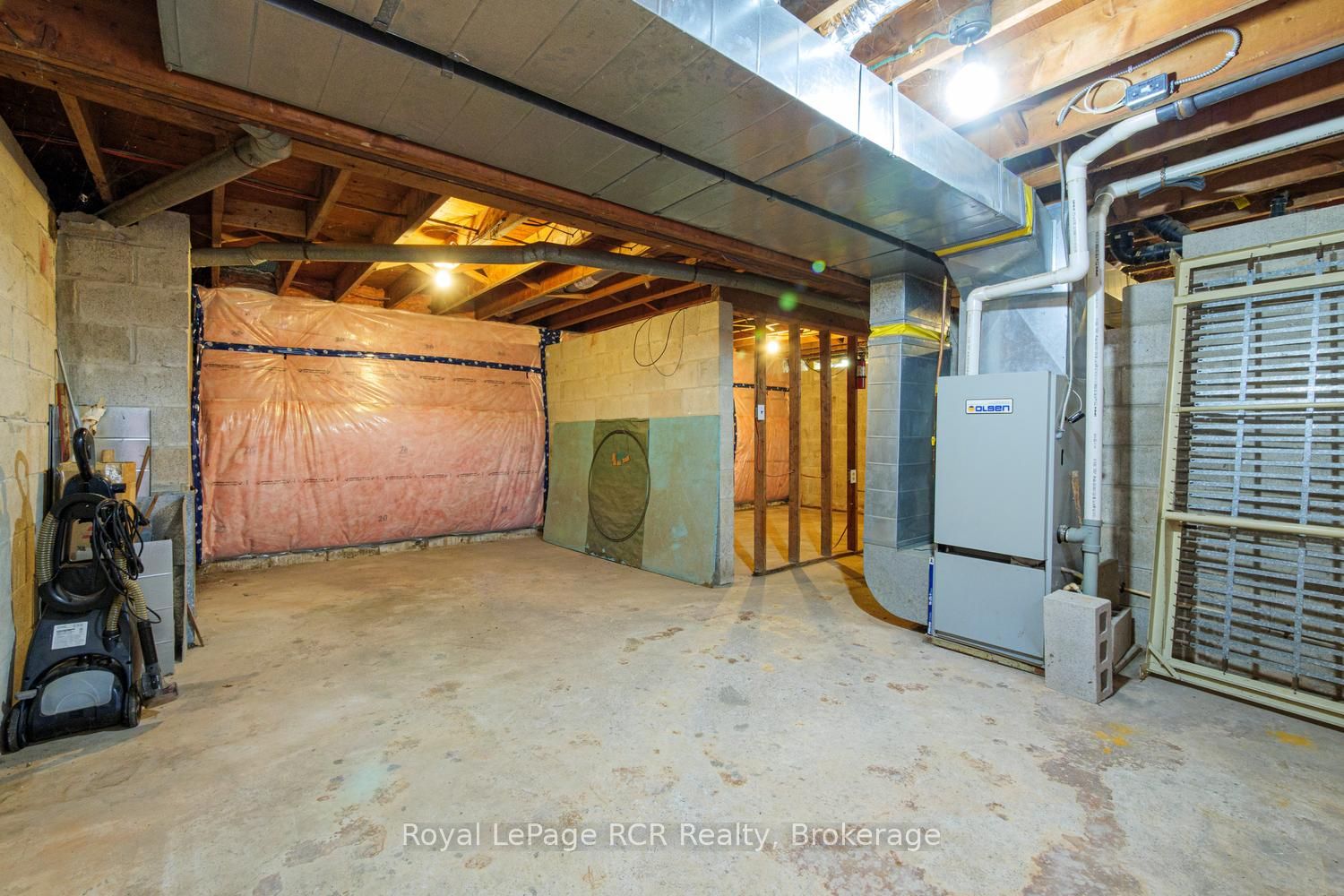873 14th Street W Property Photo 32