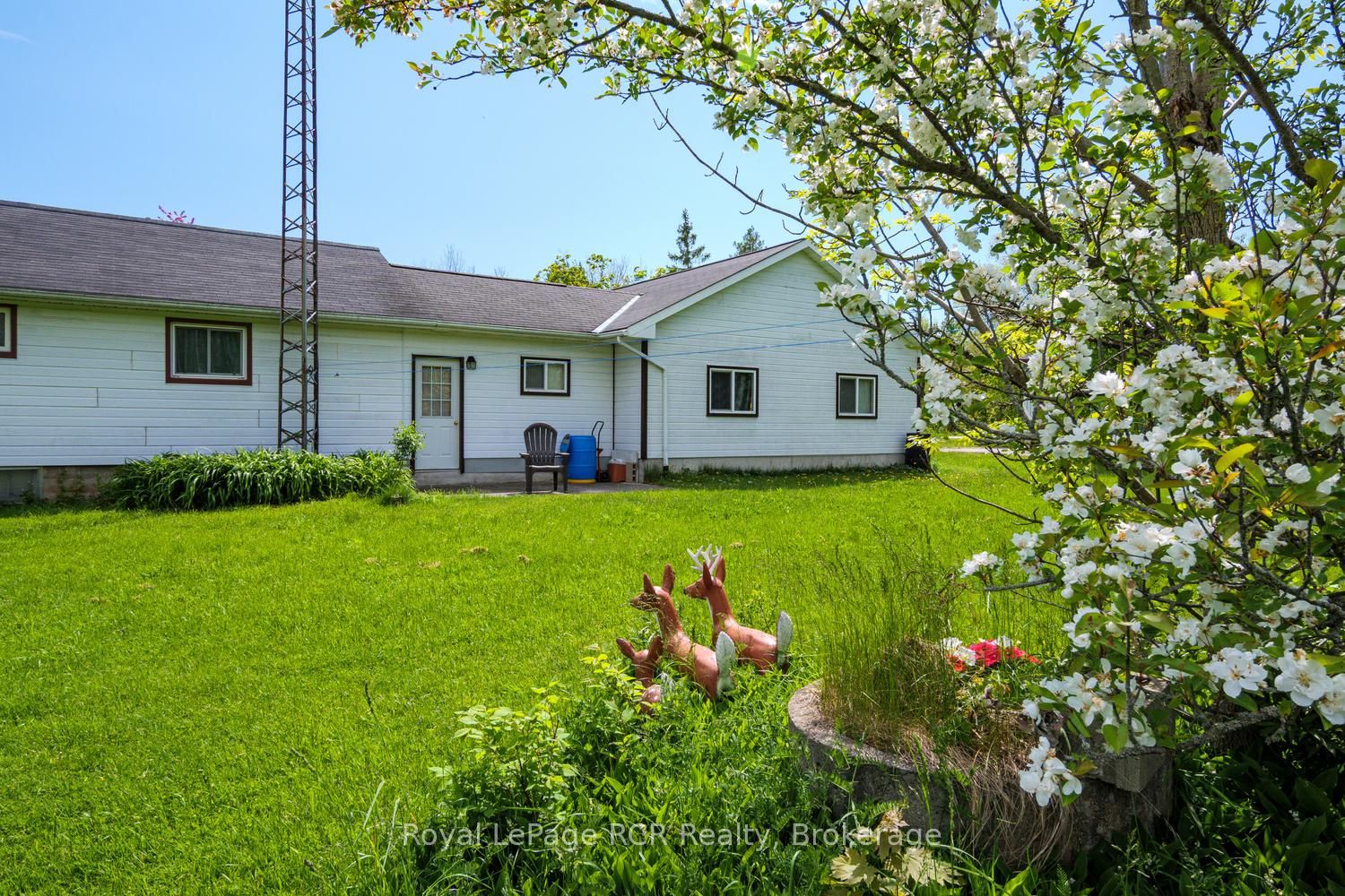 873 14th Street W Property Photo 37