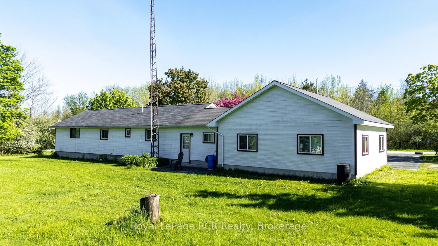 873 14th Street W Property Photo 38