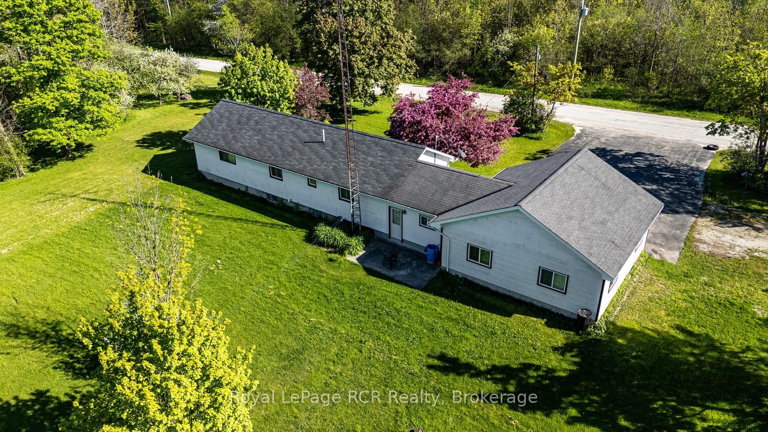 873 14th Street W Property Photo 39