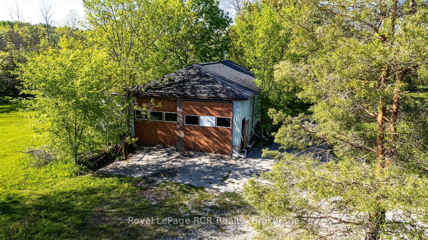 873 14th Street W Property Photo 42