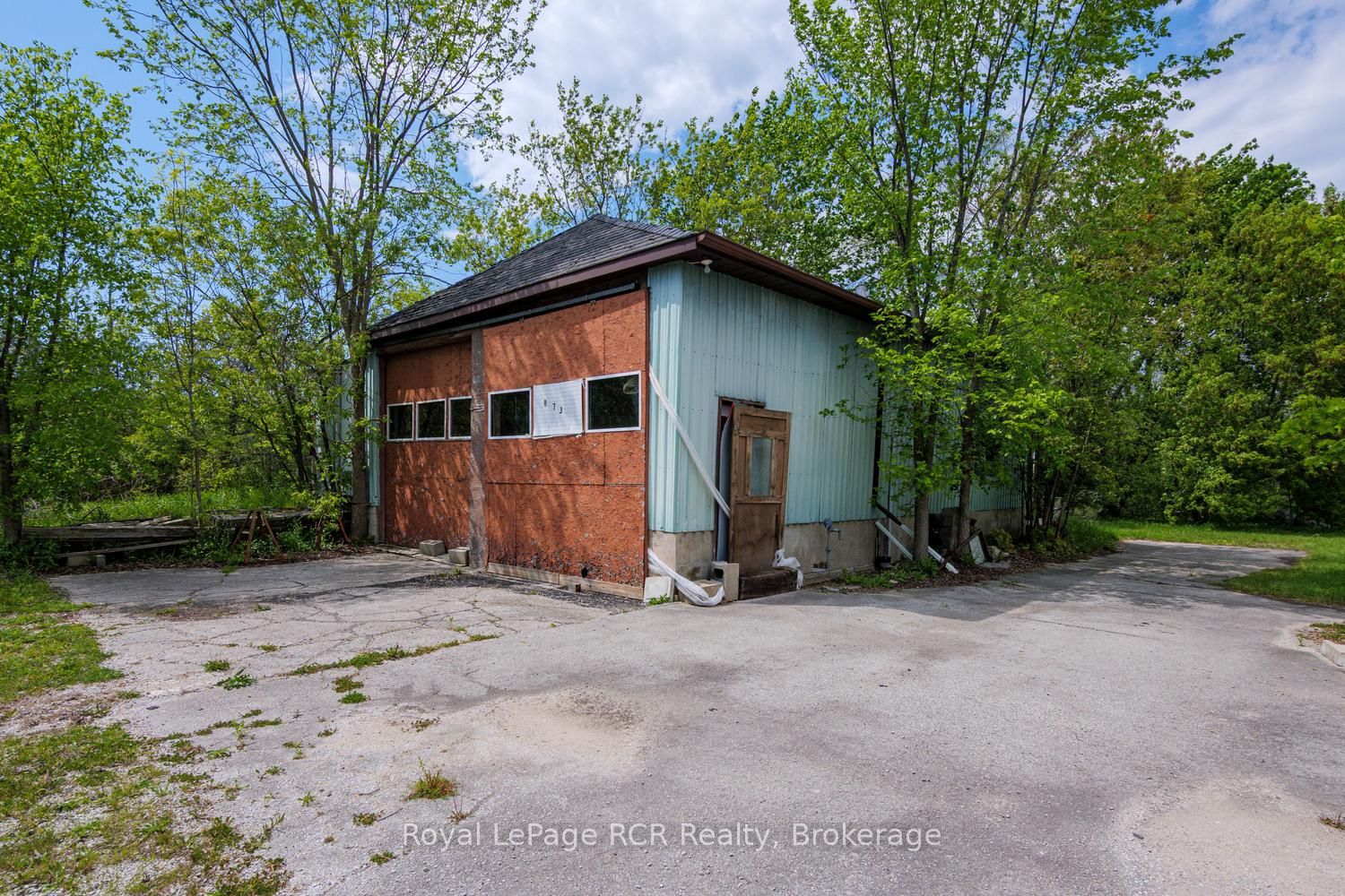 873 14th Street W Property Photo 43