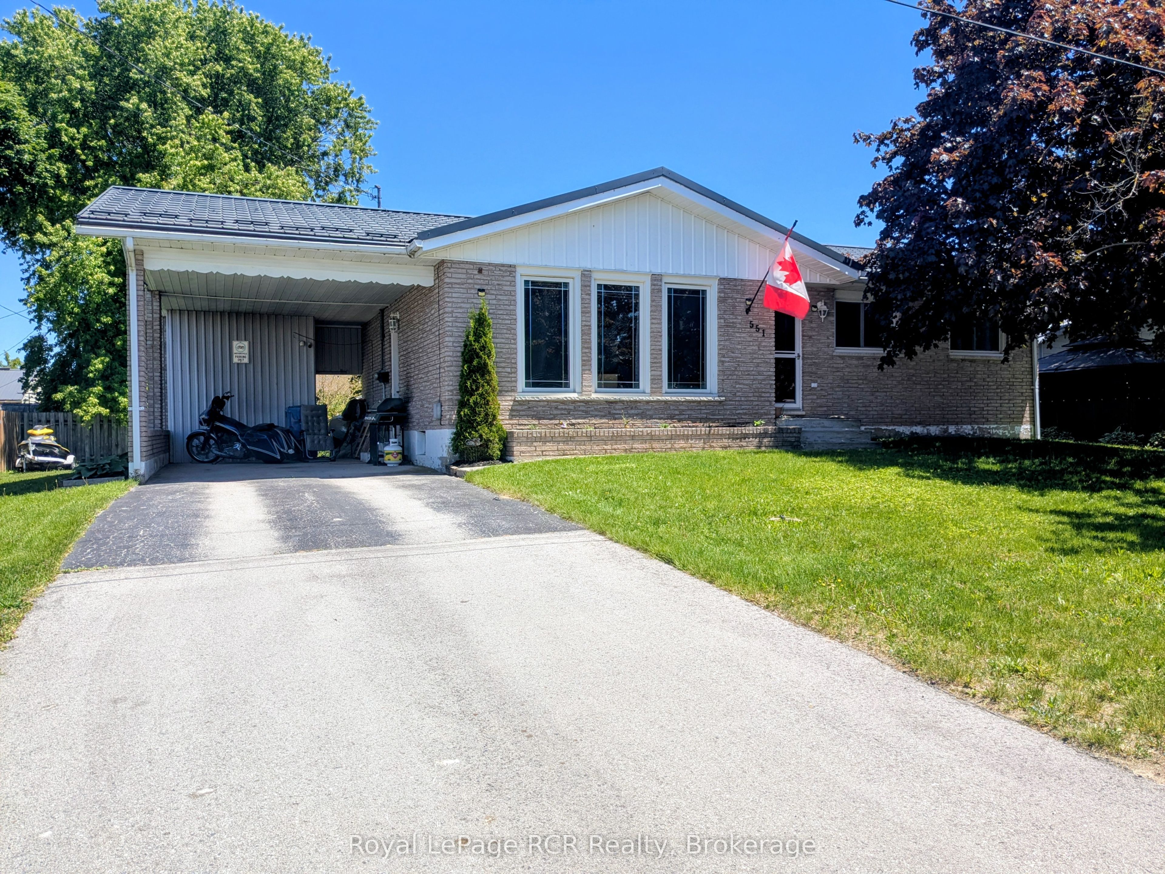 551 15th Avenue Property Photo 1