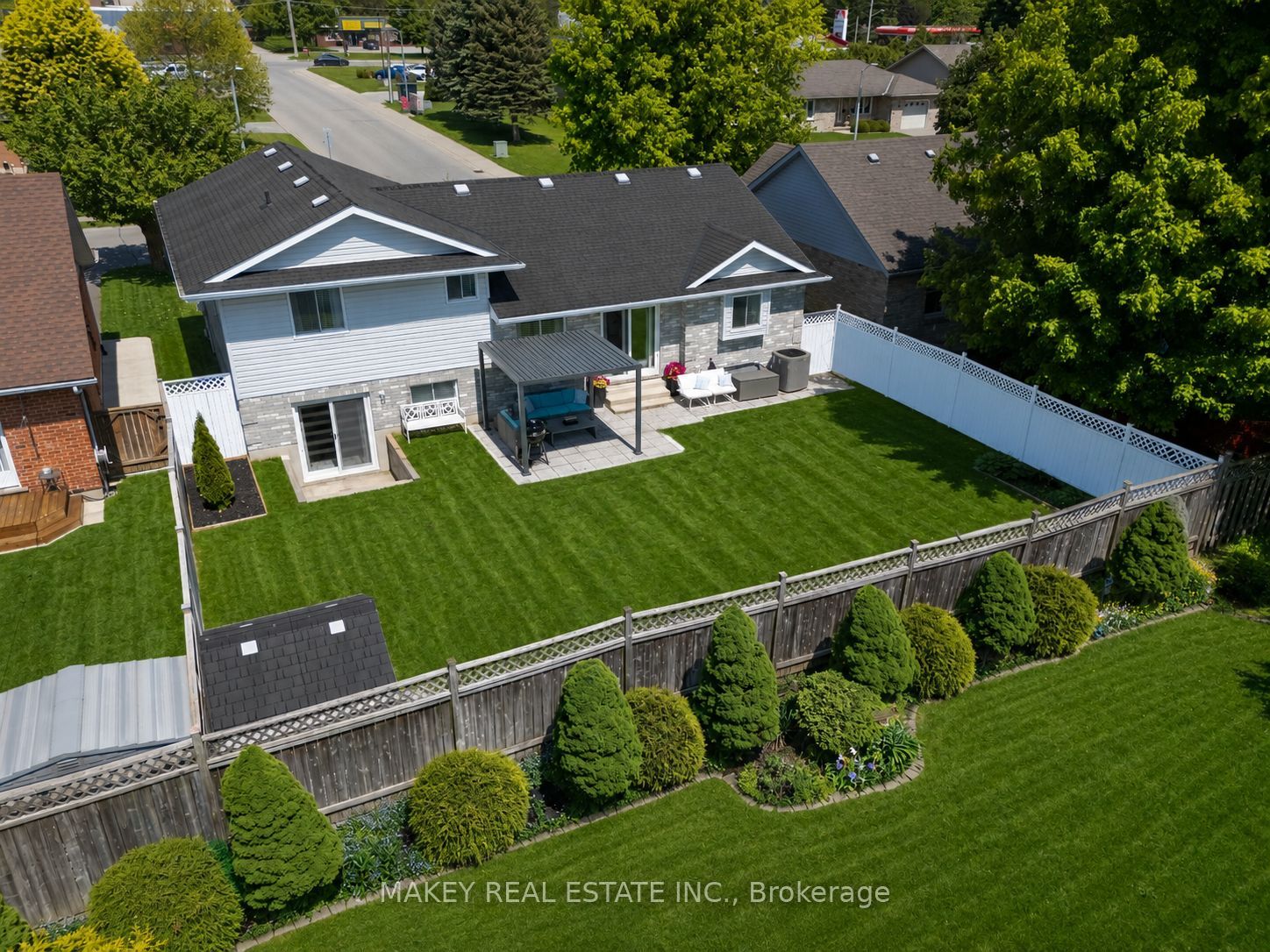 102 Allen Street Property Photo 44