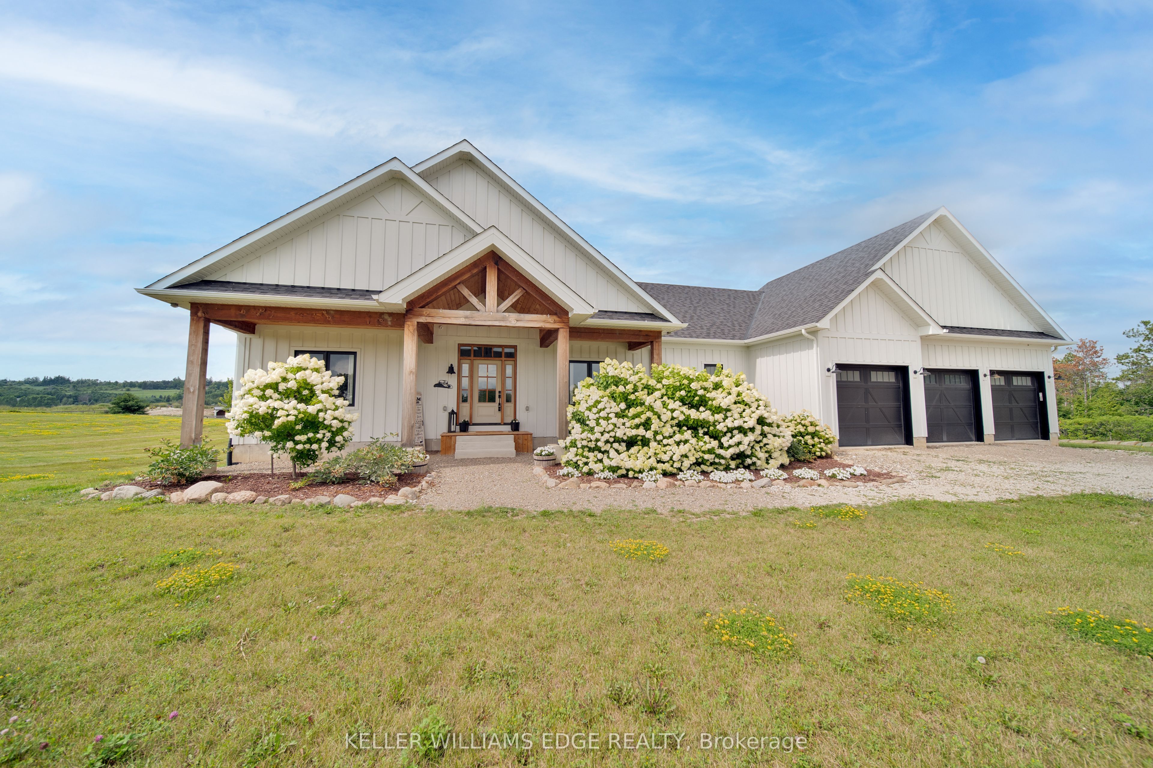 568211 9 Side Road Property Photo 6