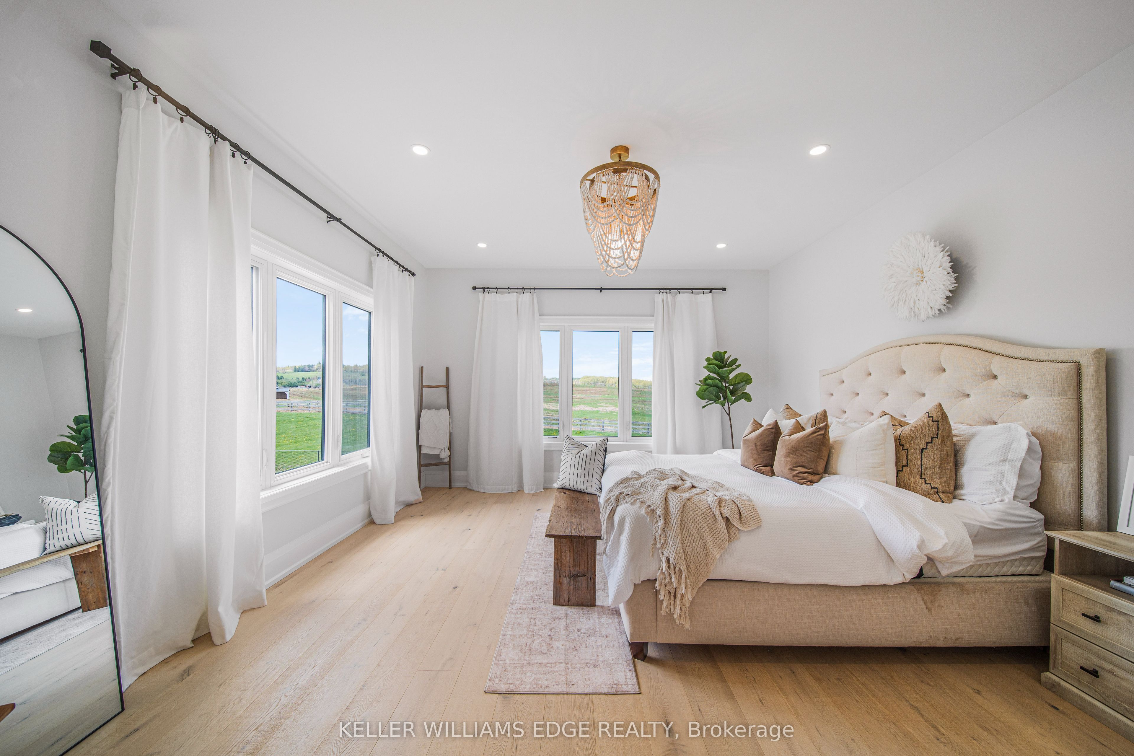 568211 9 Side Road Property Photo 17