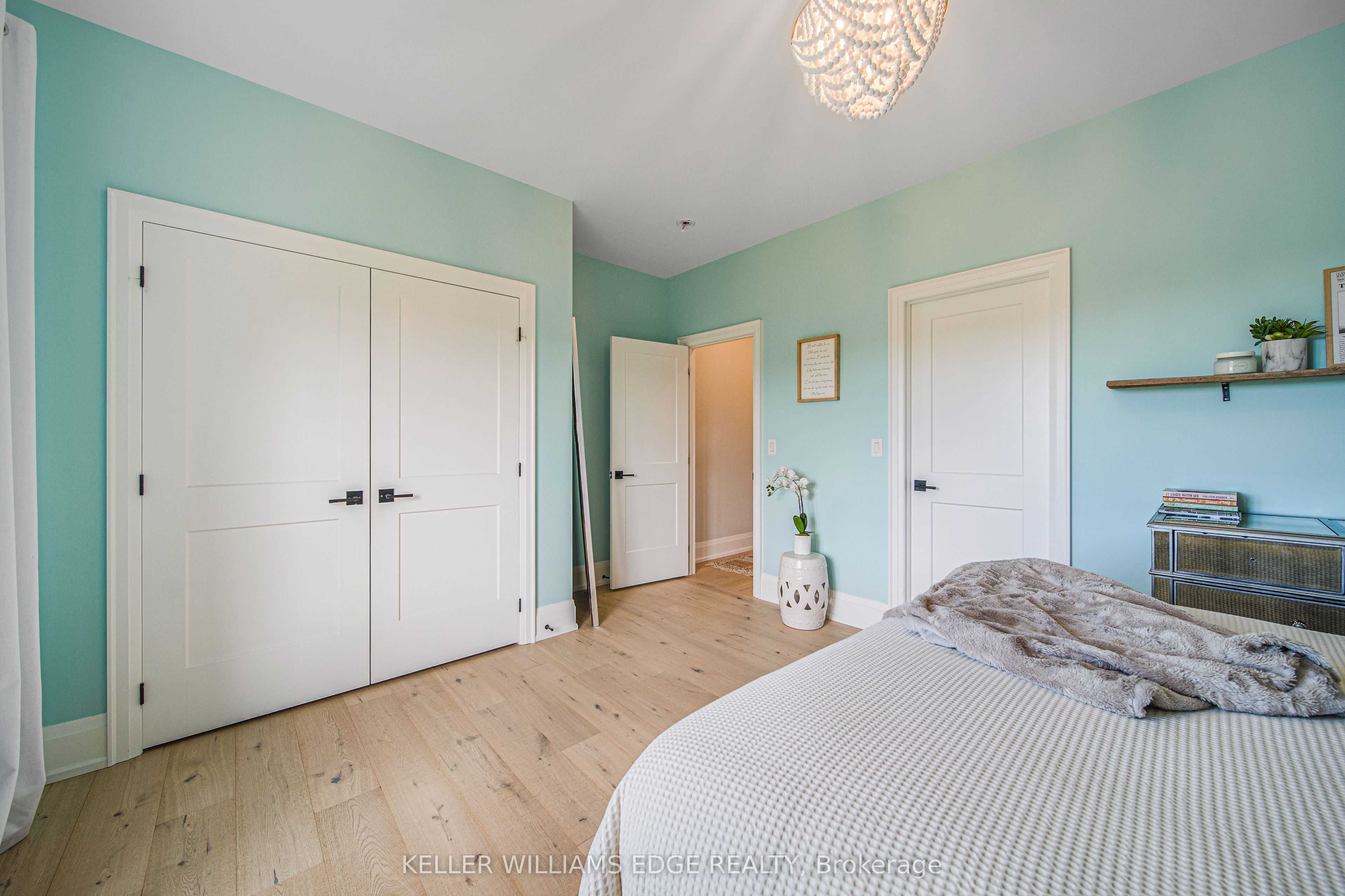 568211 9 Side Road Property Photo 23