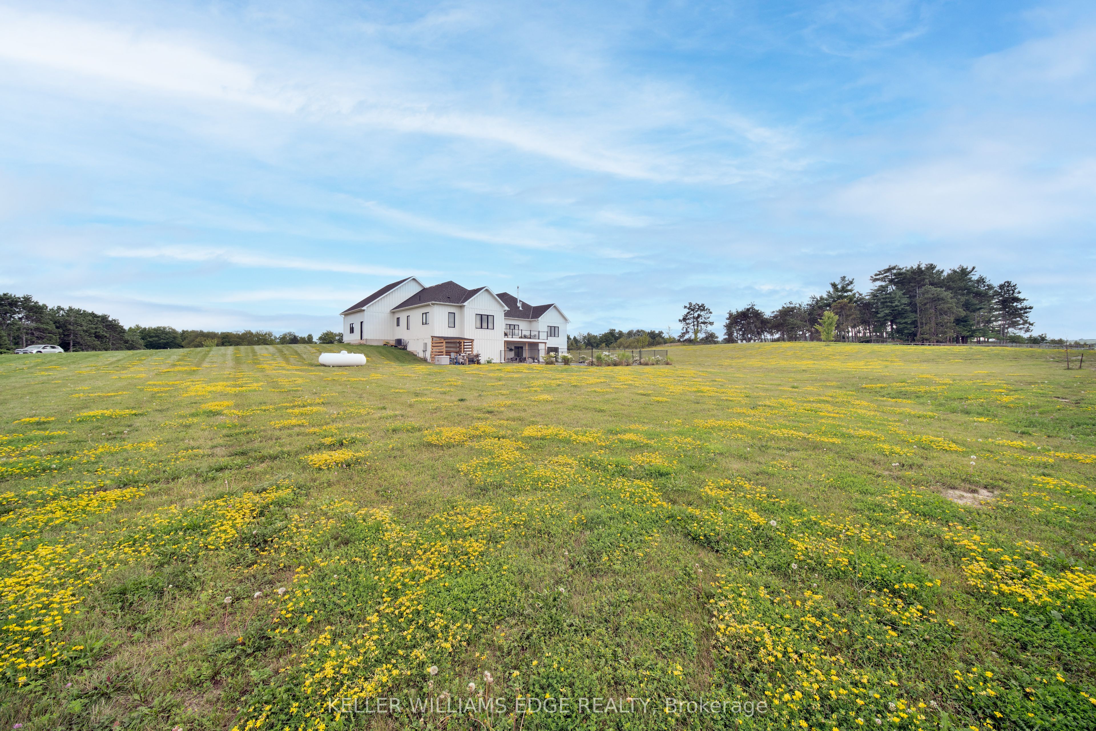 568211 9 Side Road Property Photo 45