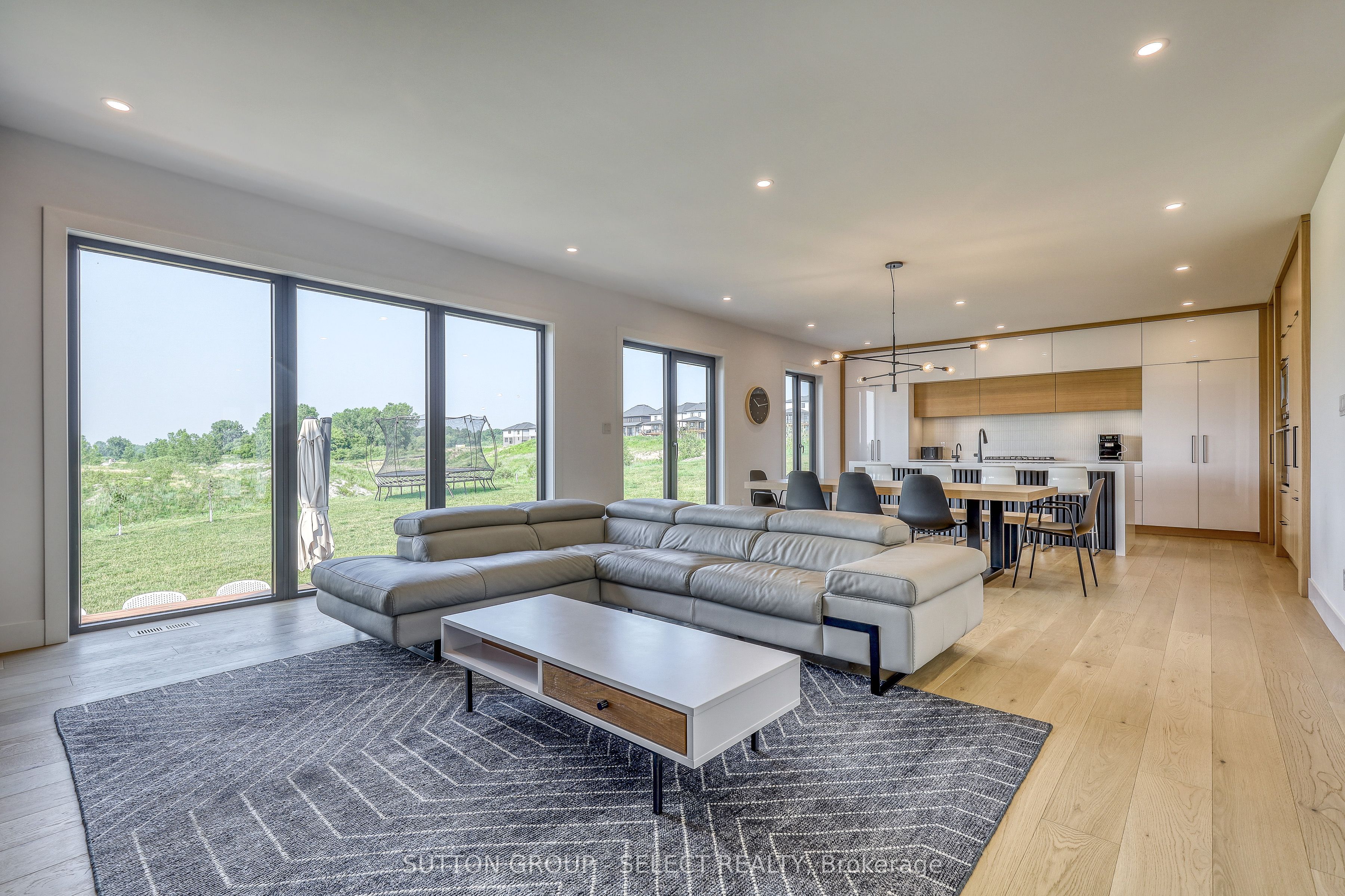 61 Crestview Drive Property Photo 11