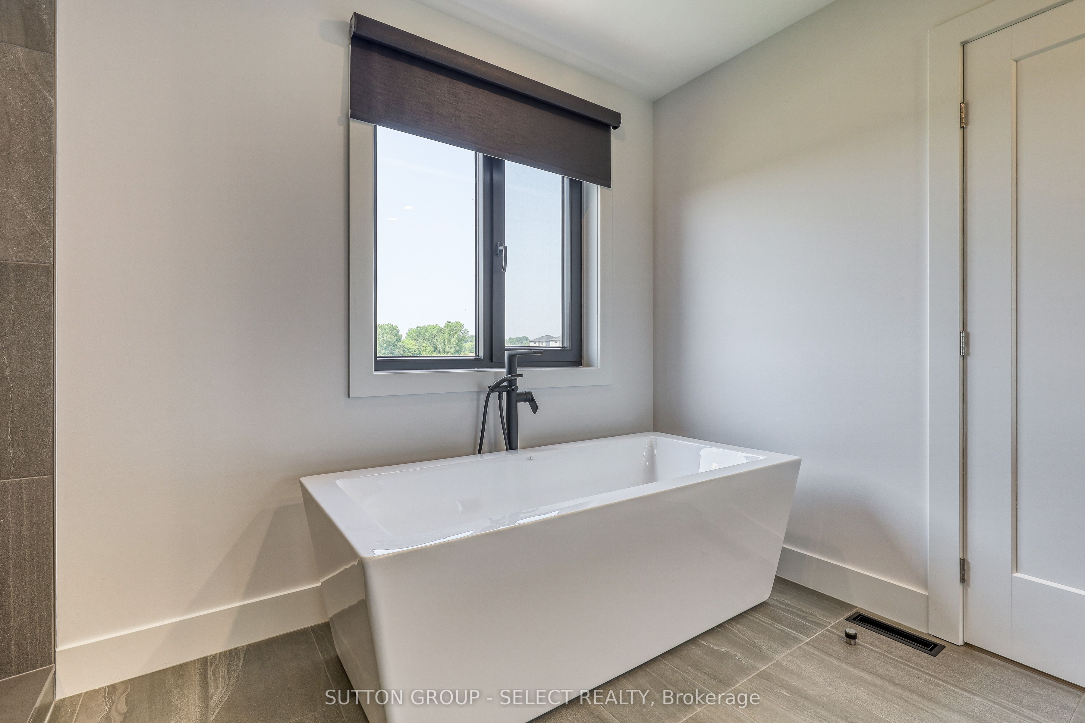 61 Crestview Drive Property Photo 41