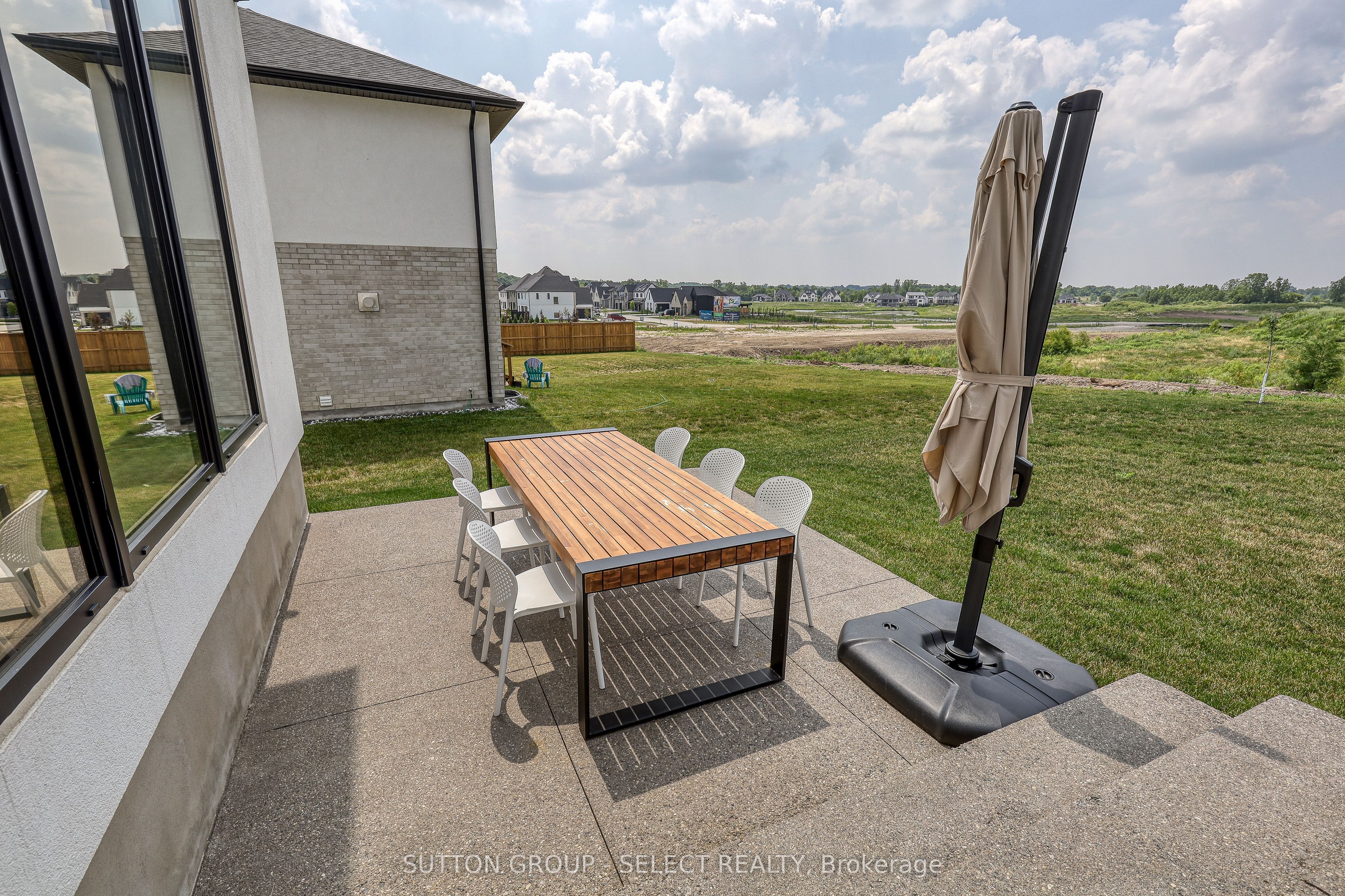 61 Crestview Drive Property Photo 44