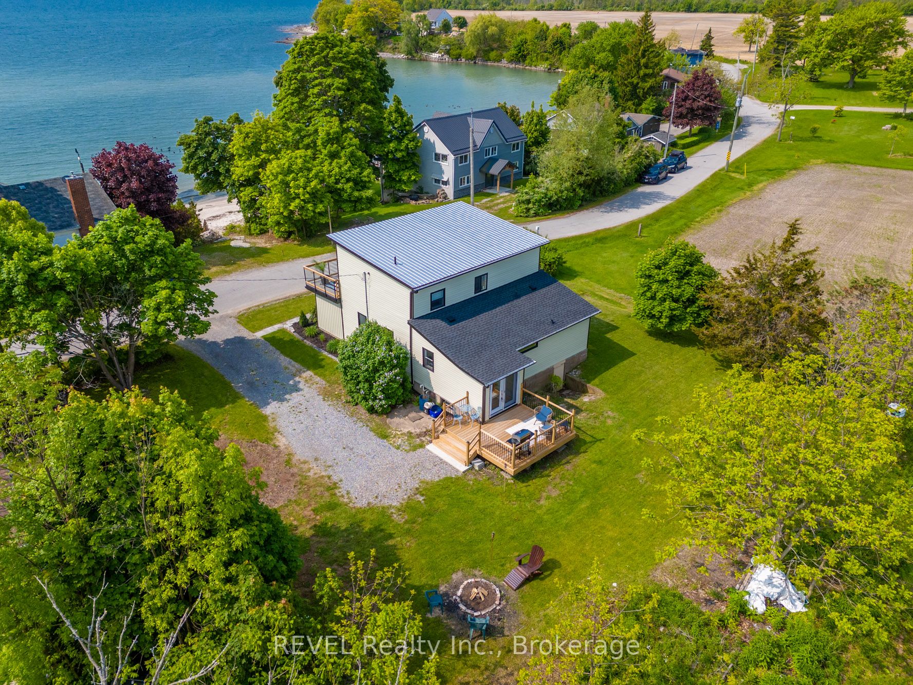 80 Lighthouse Drive Property Photo 33