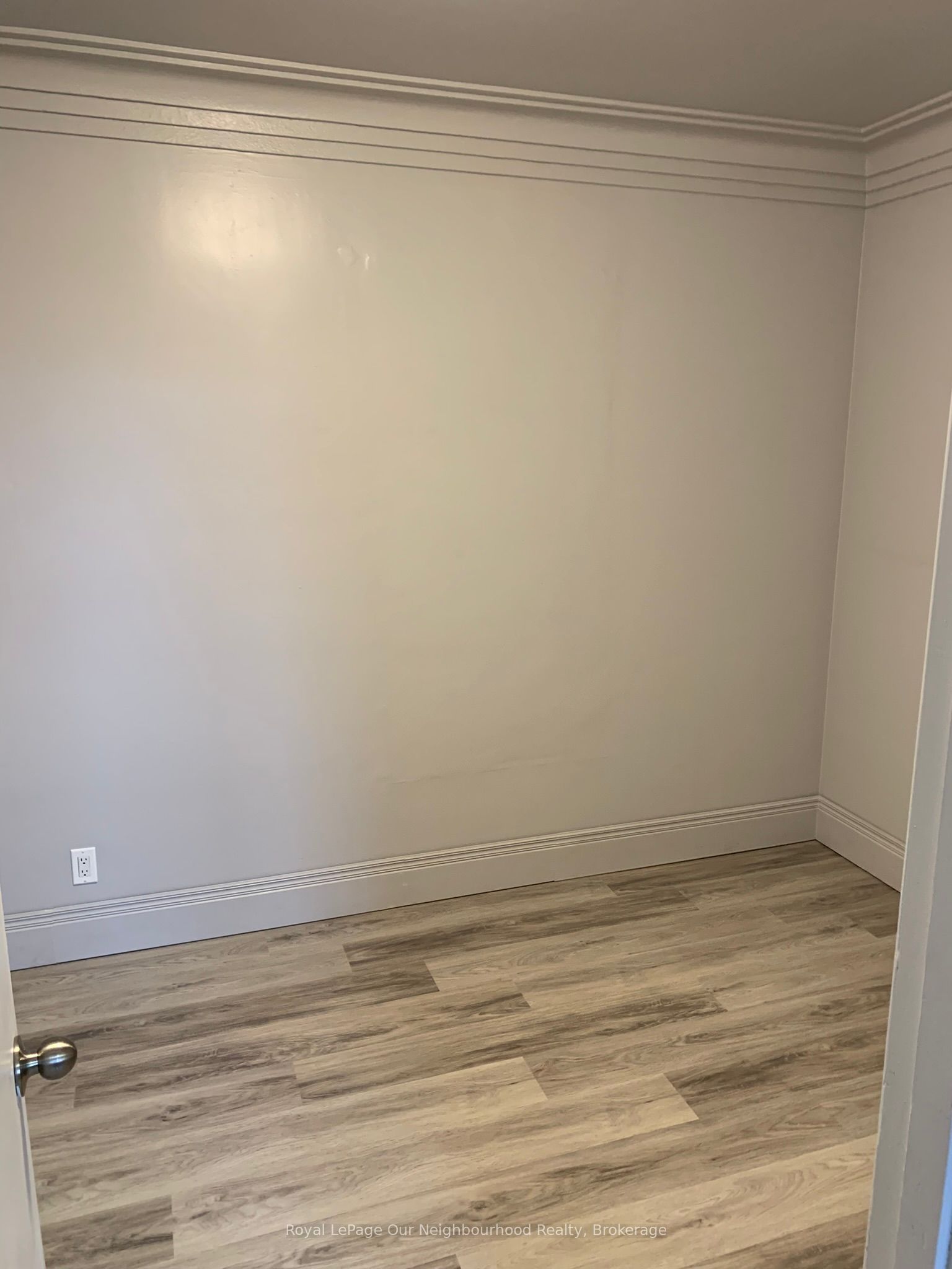 5749 Summer Street Property Photo 33