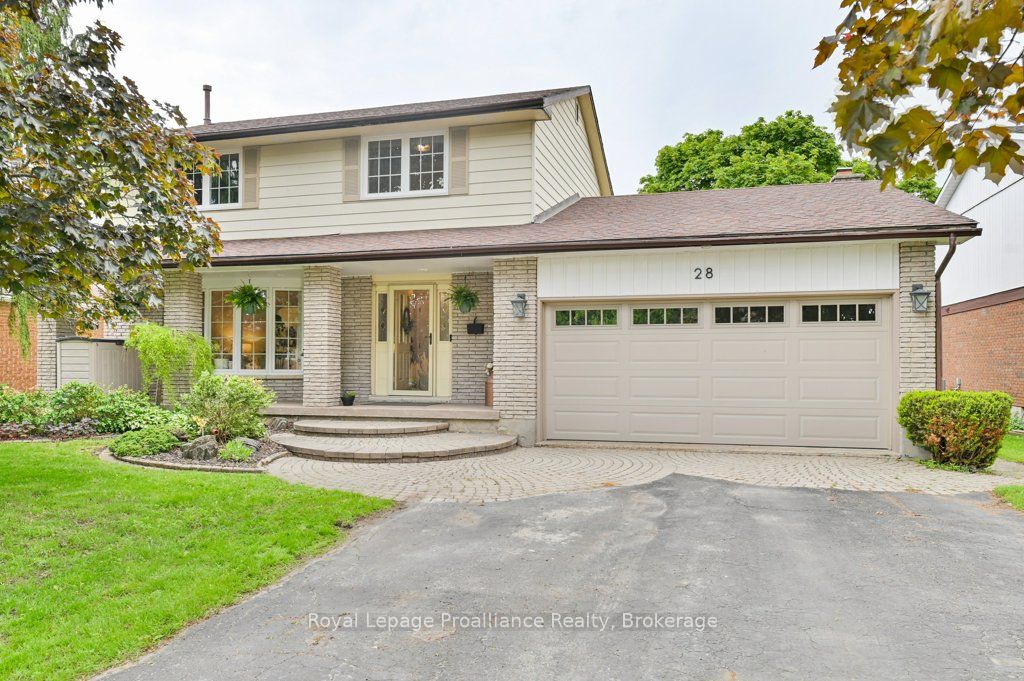 28 Briarwood Crescent Property Photo 1