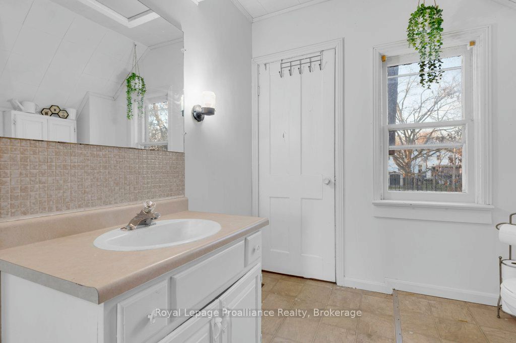 431 Main Street Property Photo 19