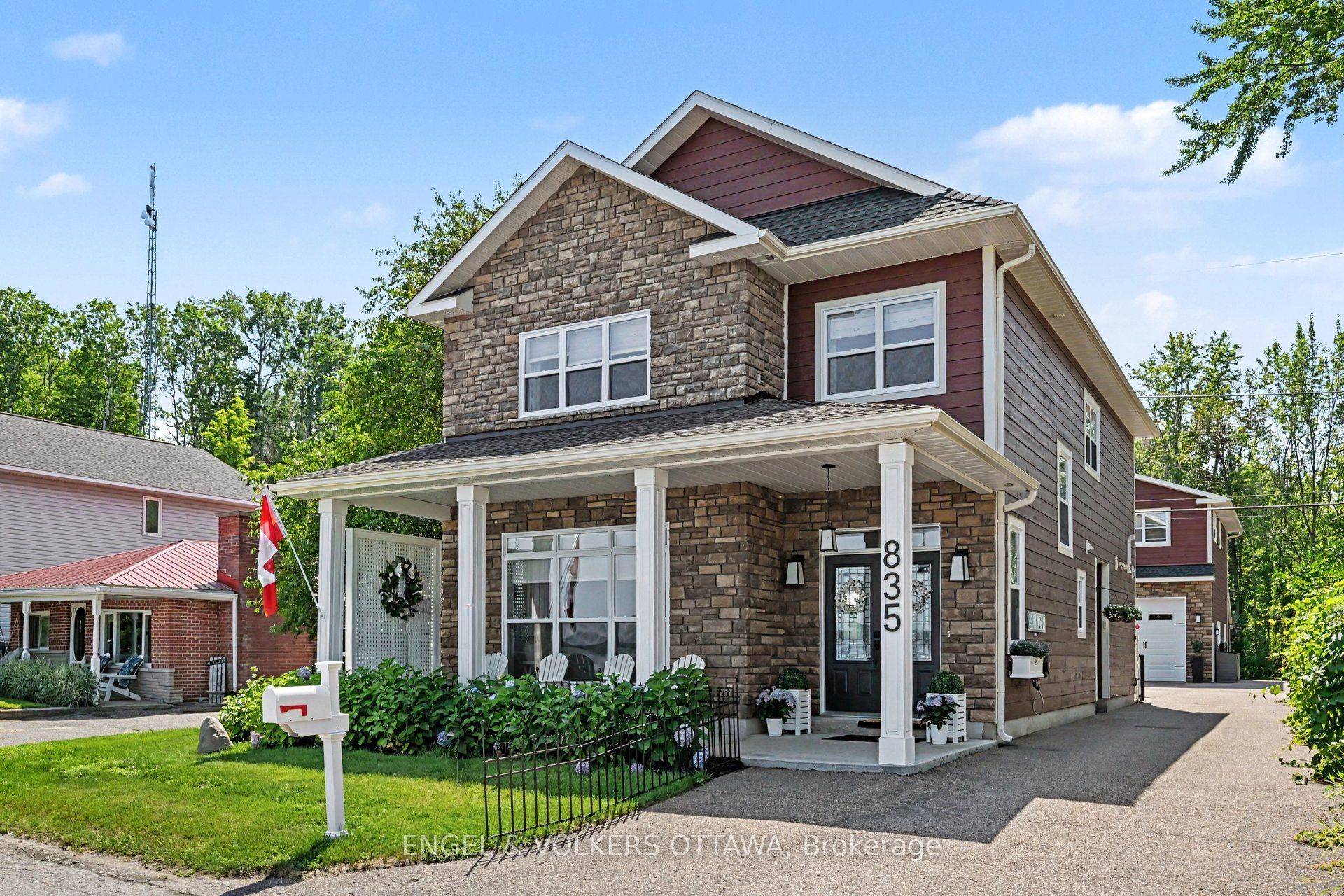 835 Archibald Street Property Photo 1