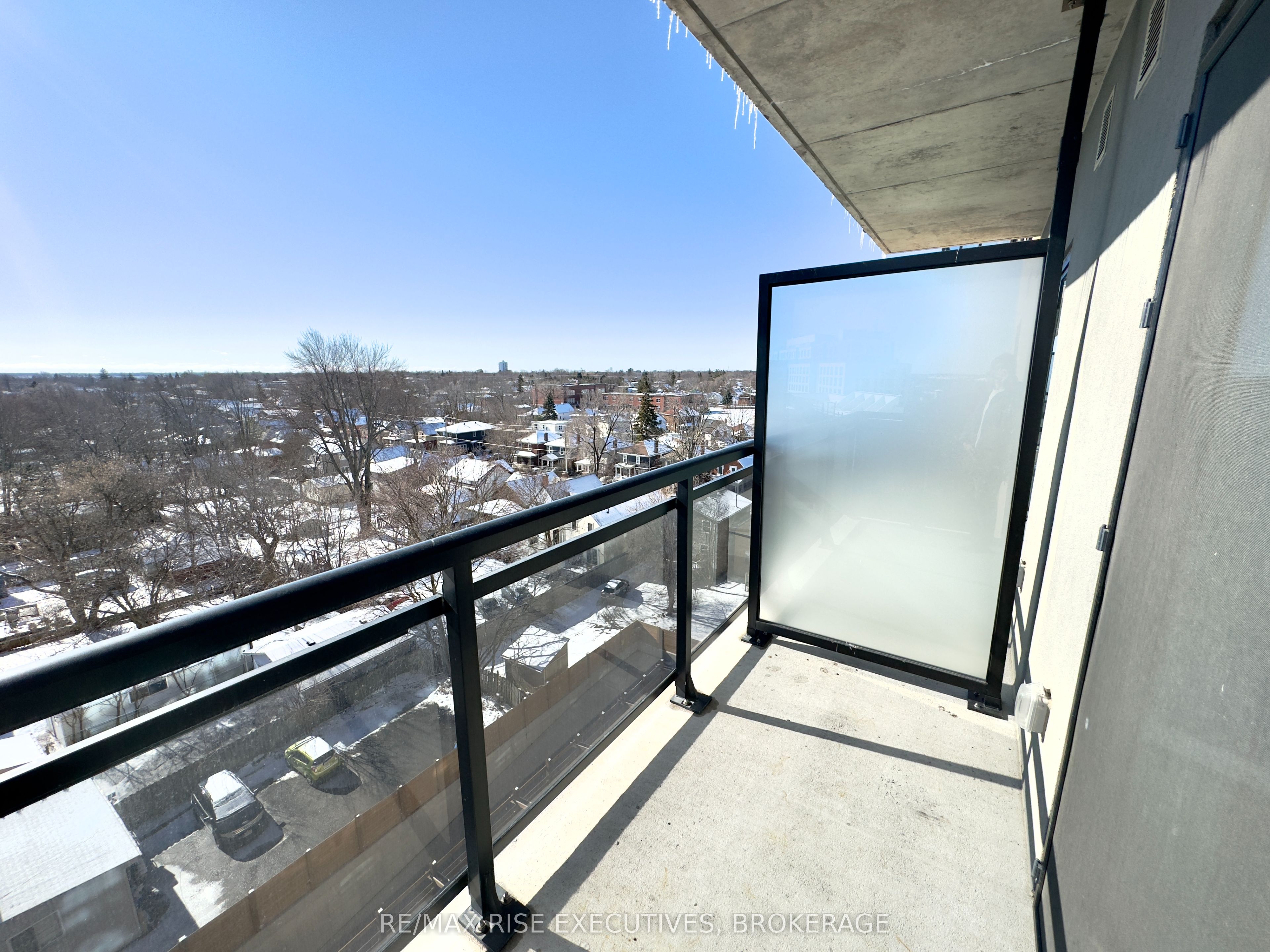 652 Princess Street 711 Property Photo 16