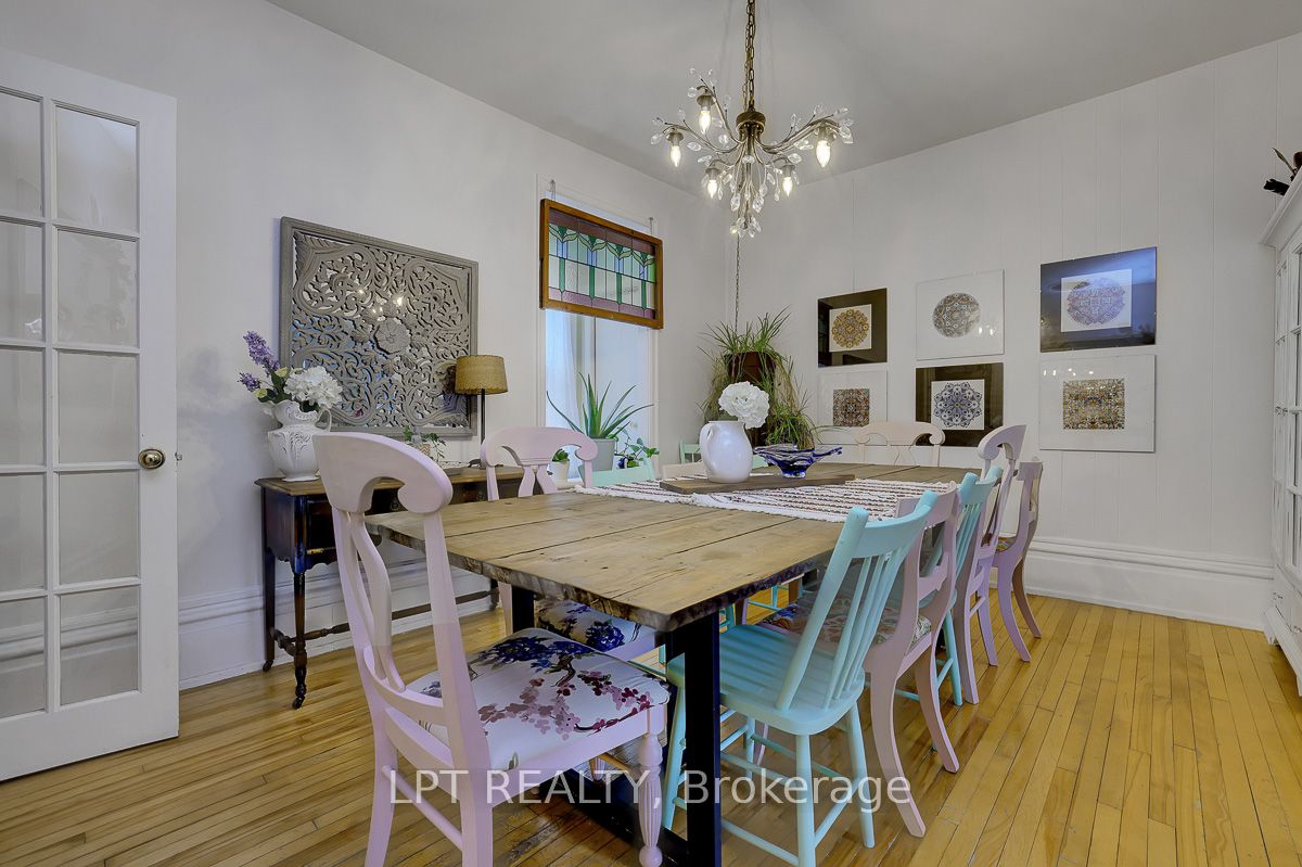 8197 Victoria Street Property Photo 7