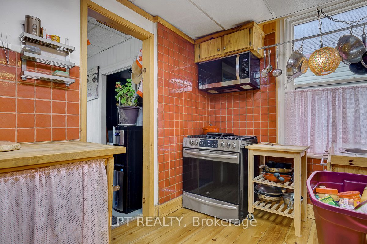 8197 Victoria Street Property Photo 25
