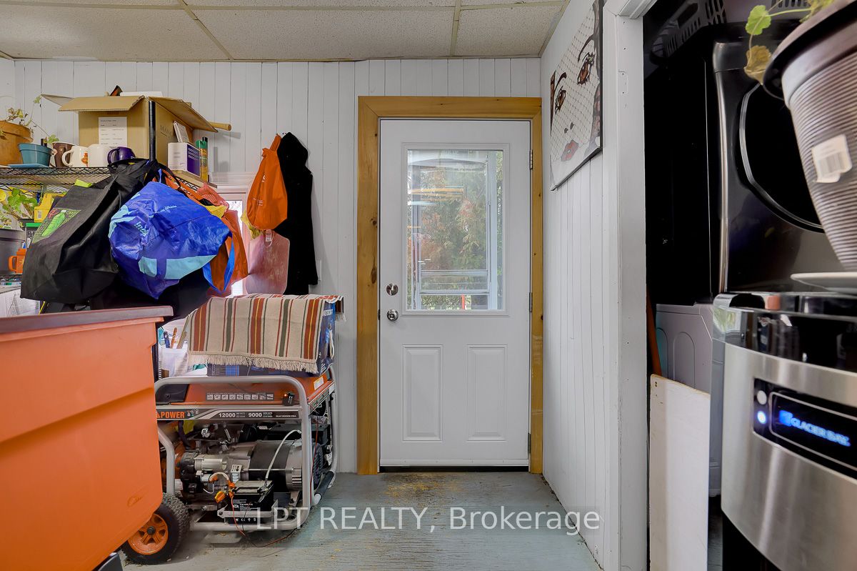 8197 Victoria Street Property Photo 28