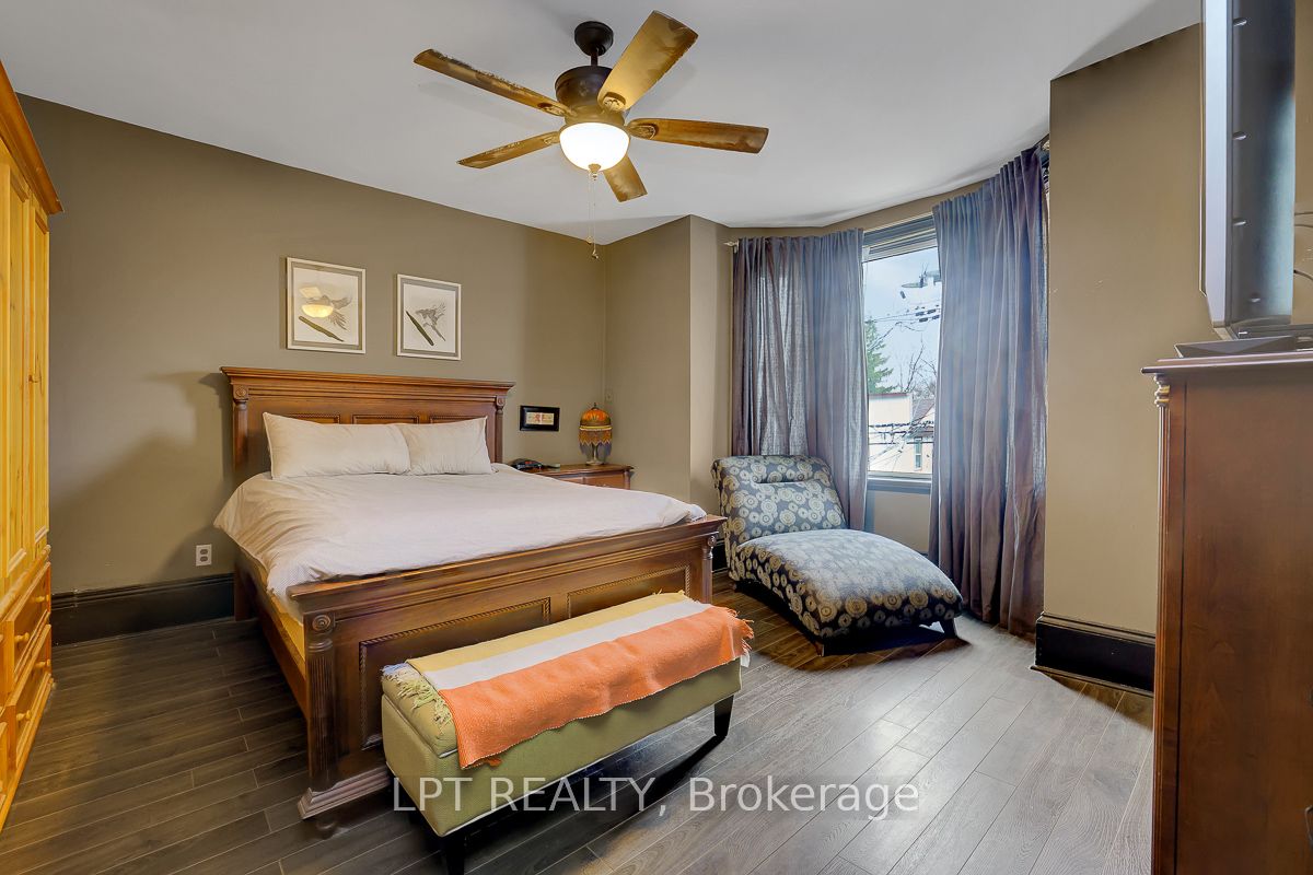 8197 Victoria Street Property Photo 32
