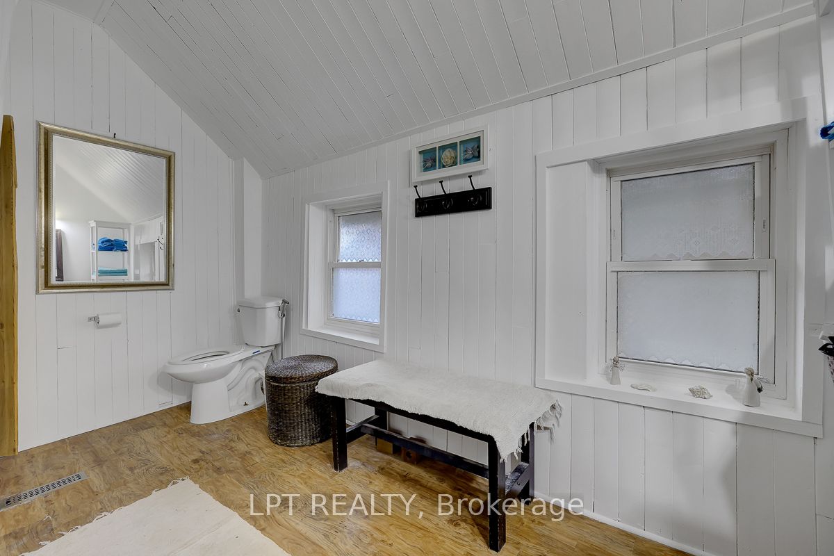 8197 Victoria Street Property Photo 36