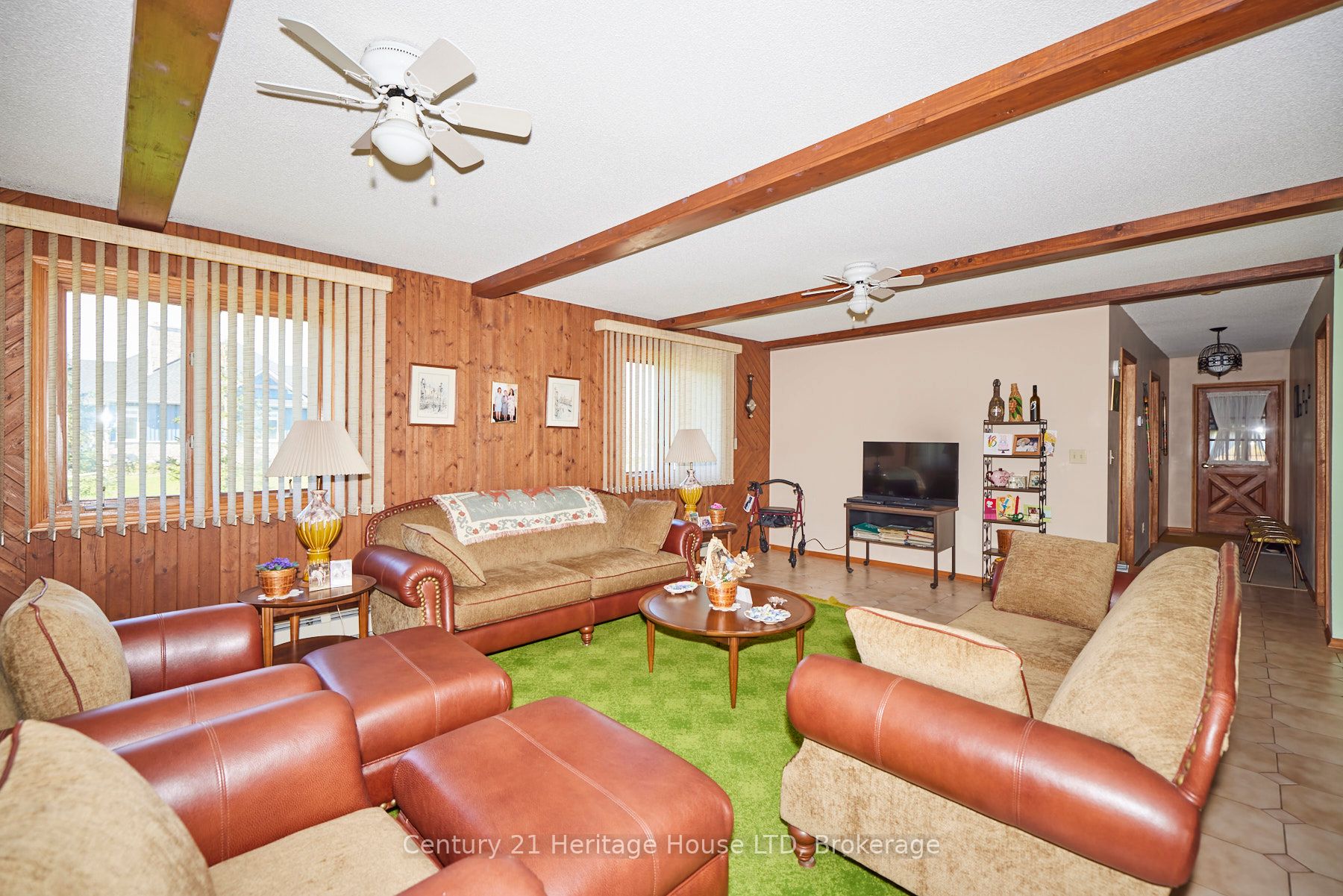191 Cairns Crescent Property Photo 18