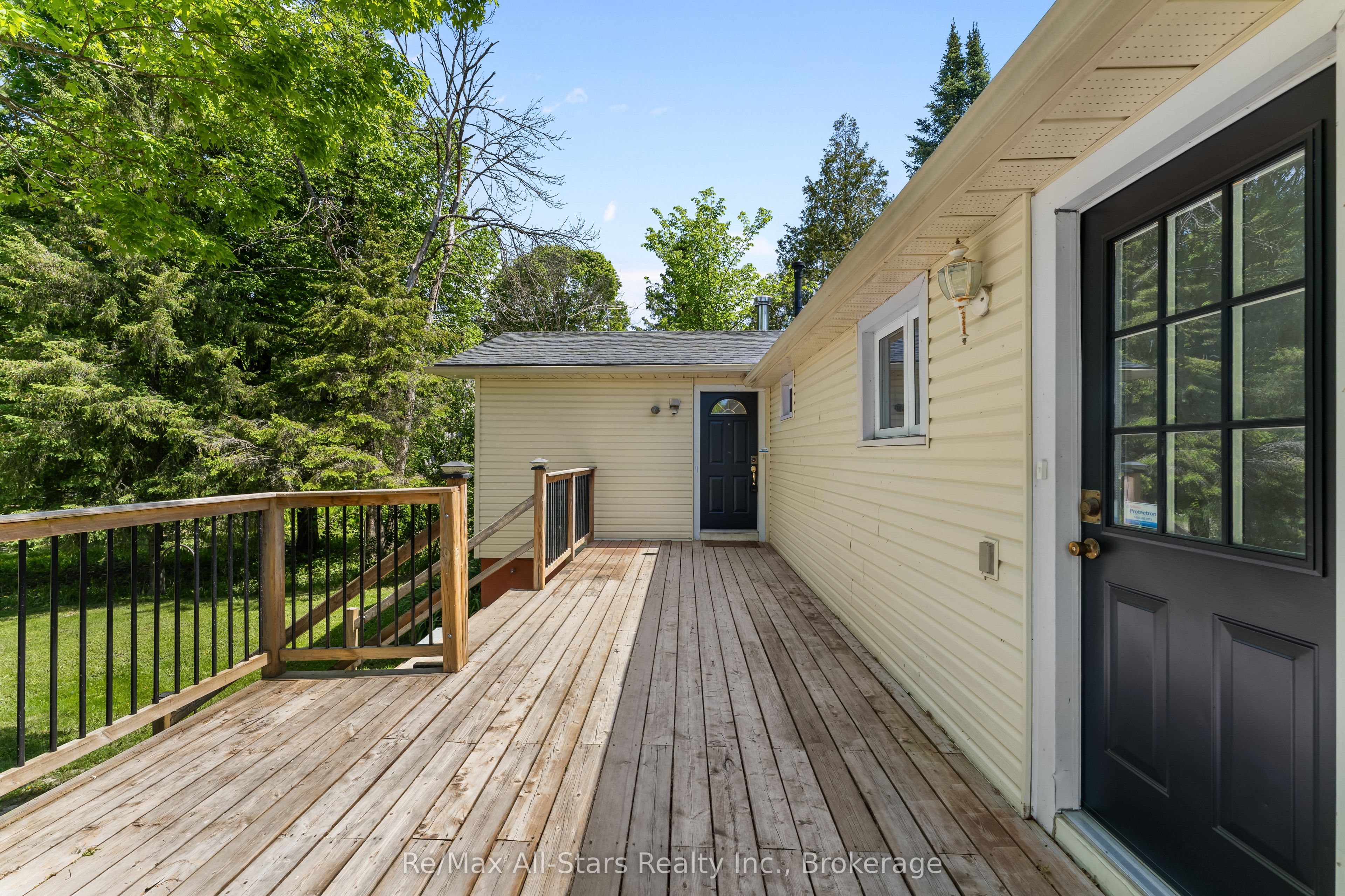 60 Reed Boulevard Property Photo 7