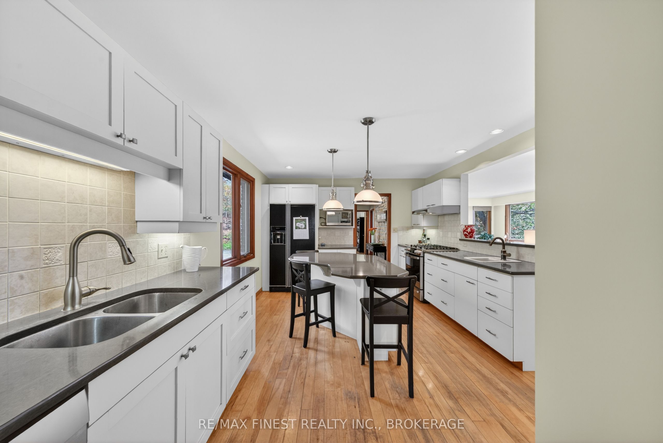 10 Warbler Lane Property Photo 15